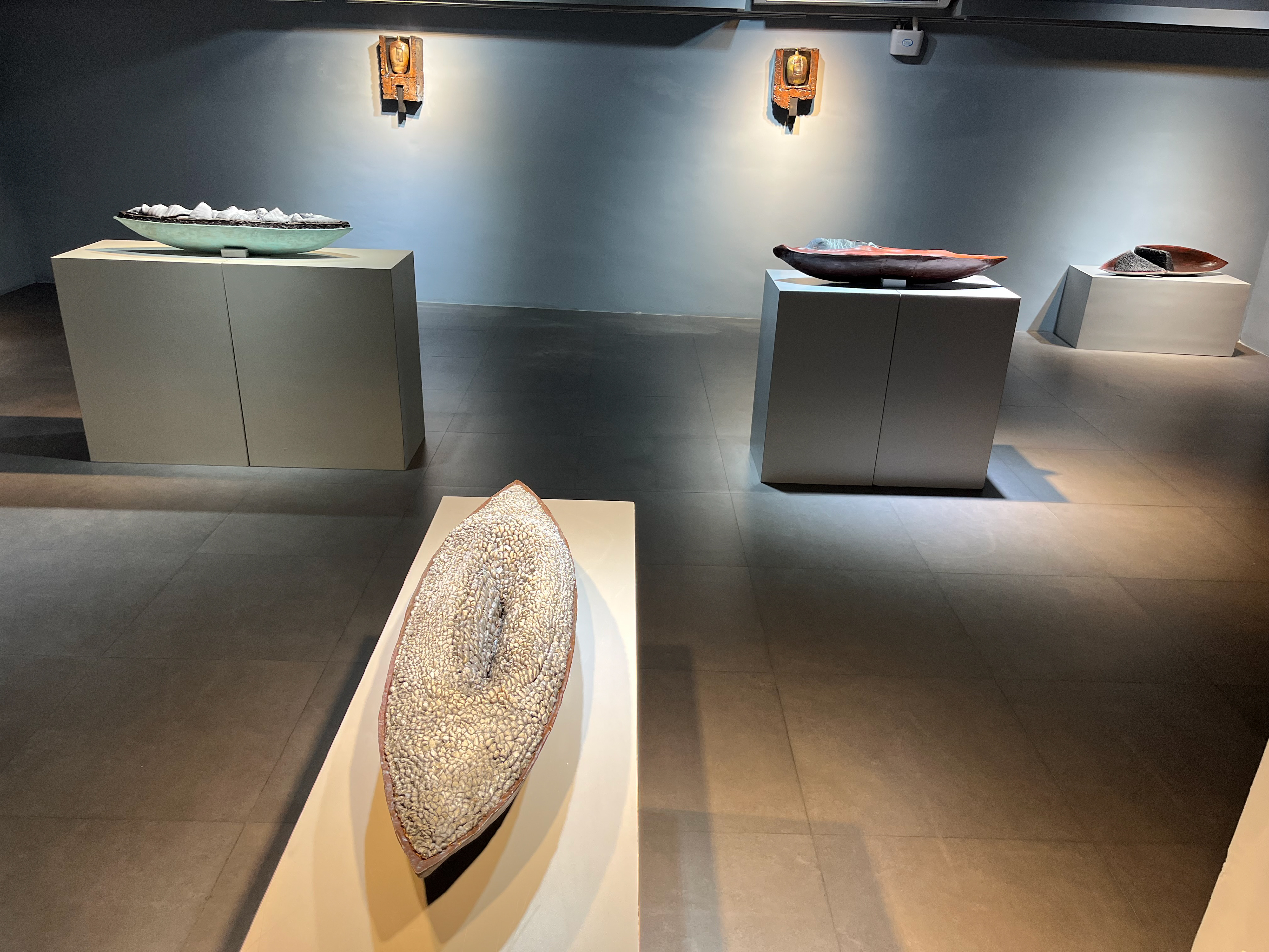 "Passage" Installation, Sanyi Gallery of Contemporary Ceramic Art, Taiwan, 2024