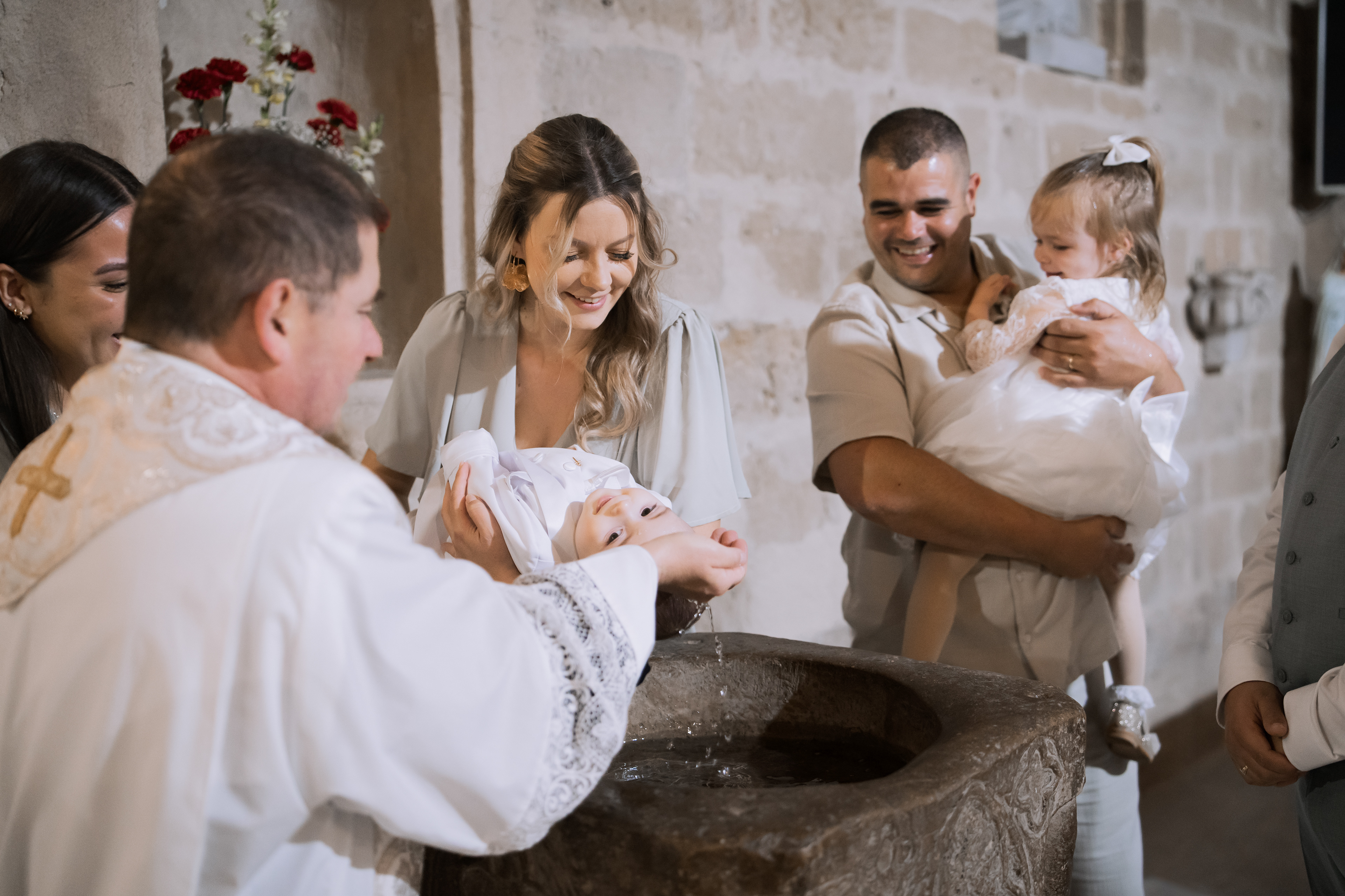 enfant baptême église Mèze photo reportage hérault