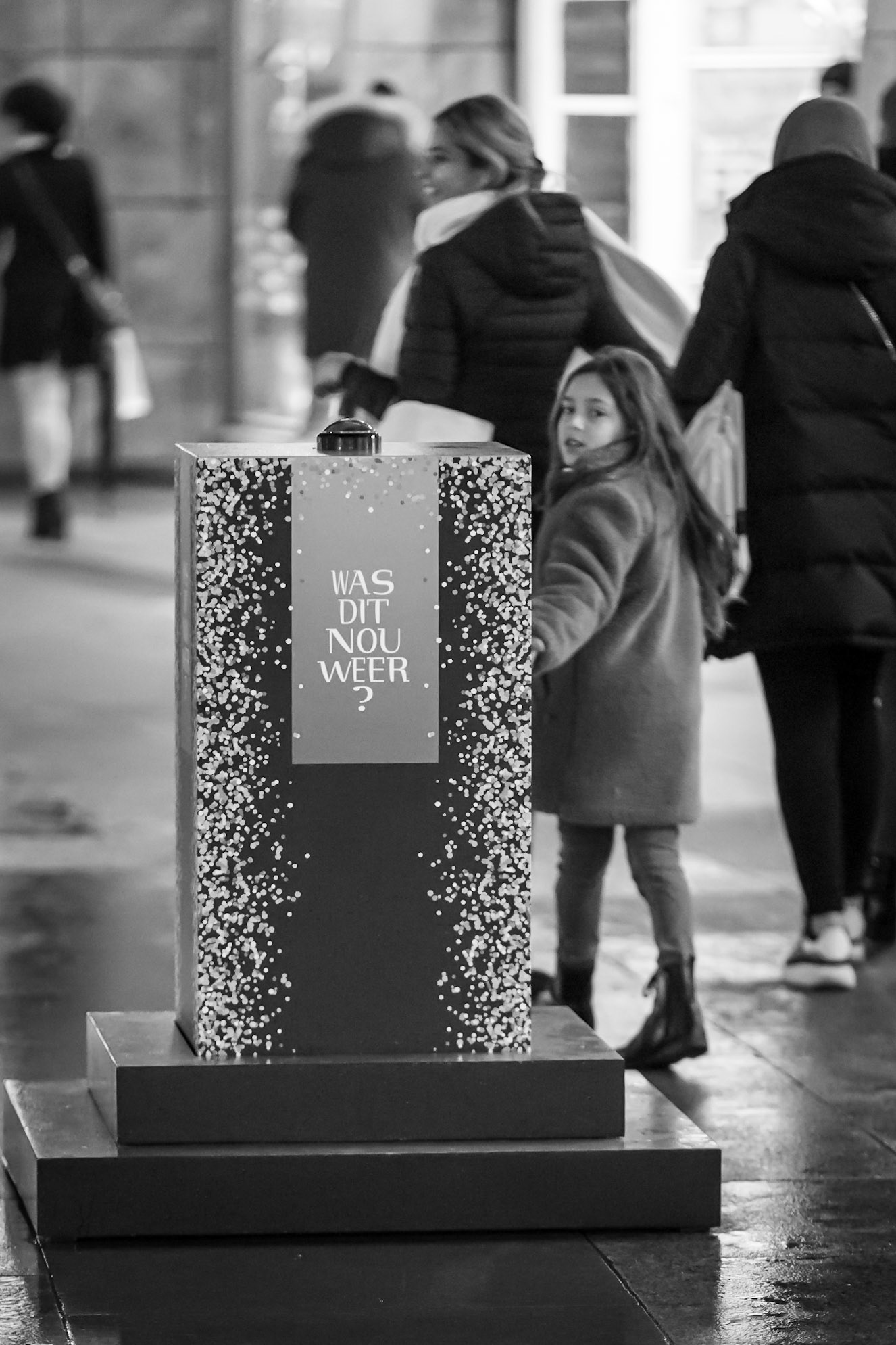 The Christmas Button in de Koopgoot Rotterdam.