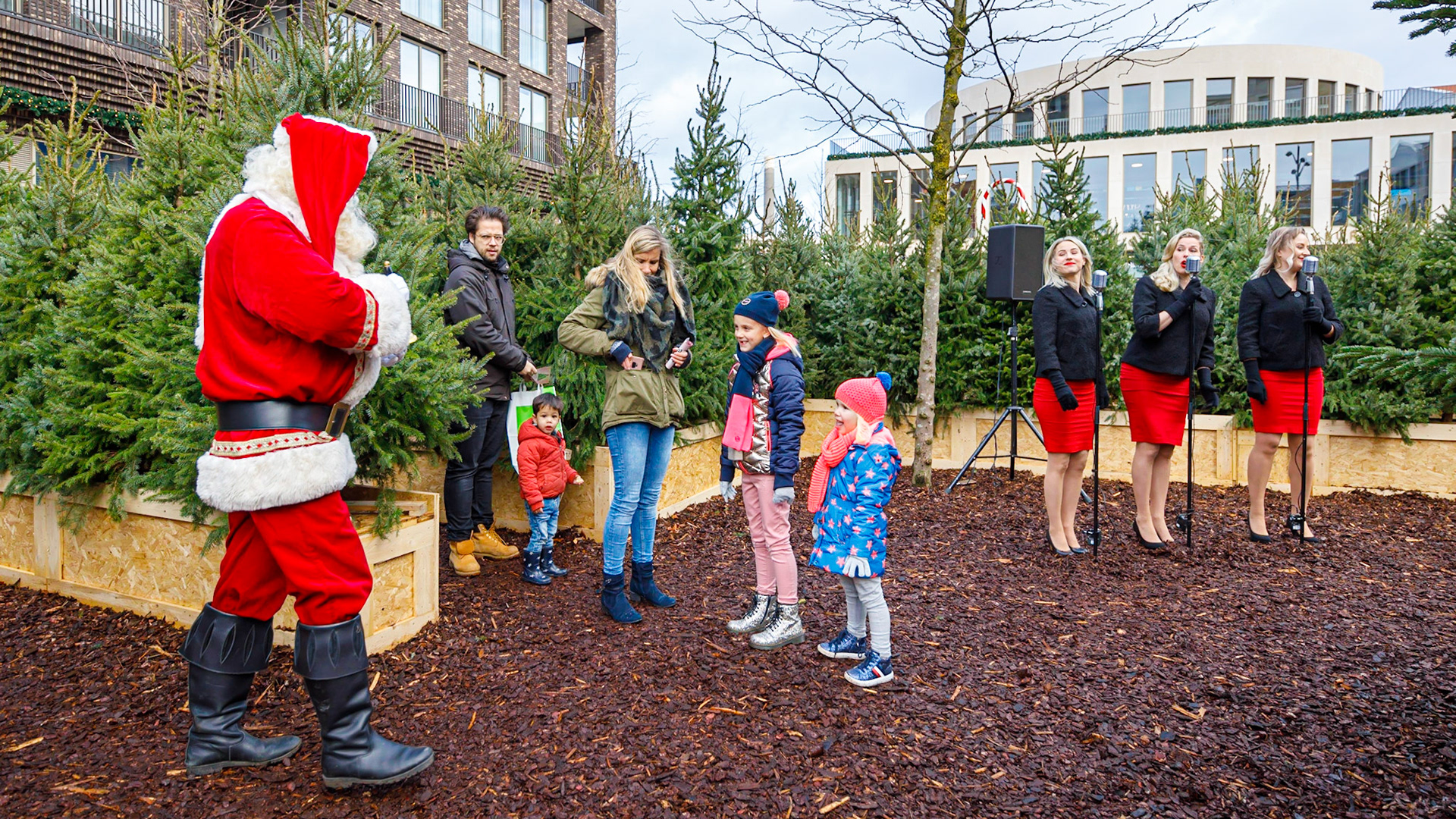 Het Kerstbomen Doolhof in Leidsche Rijn Centrum te Utrecht.