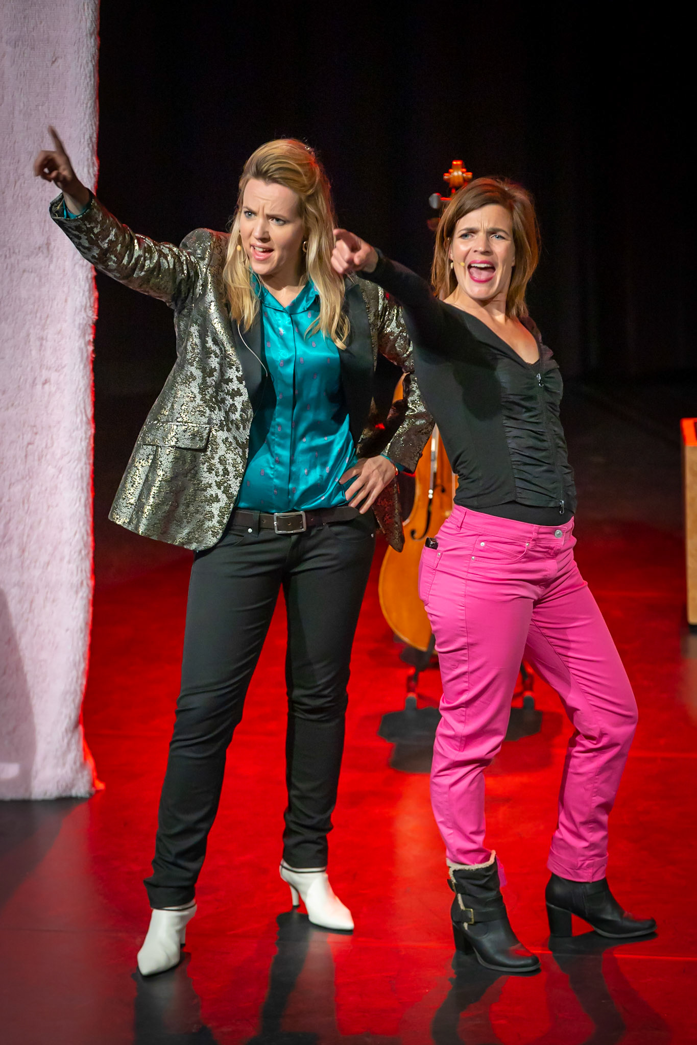 Fiere Vrouwen 'Good Girl' in theater De Omval in Diemen.