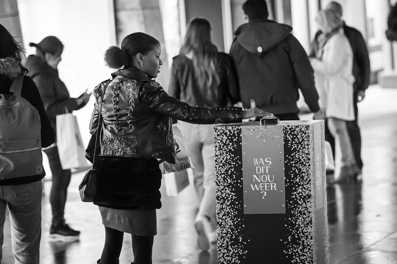 The Christmas Button in de Koopgoot Rotterdam.