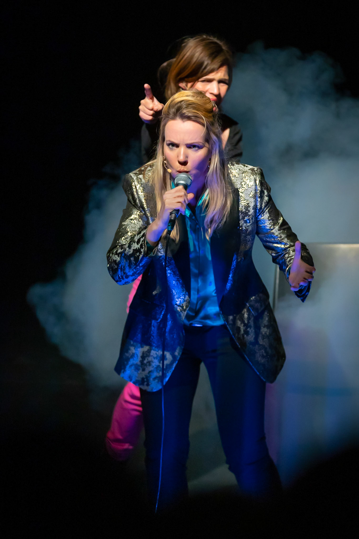 Fiere Vrouwen 'Good Girl' in theater De Omval in Diemen.