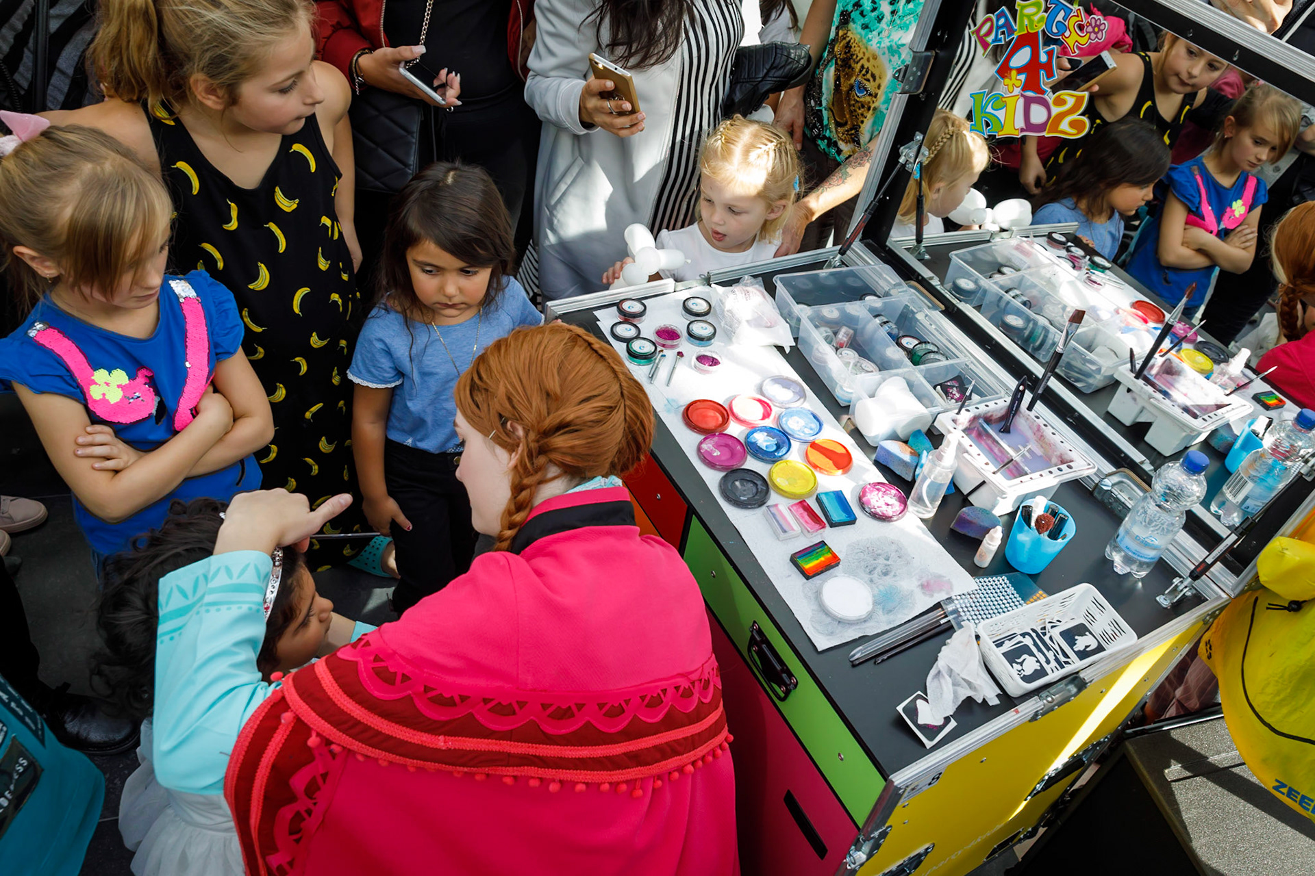 Heropening winkelcentrum Koningshoek te Maassluis.