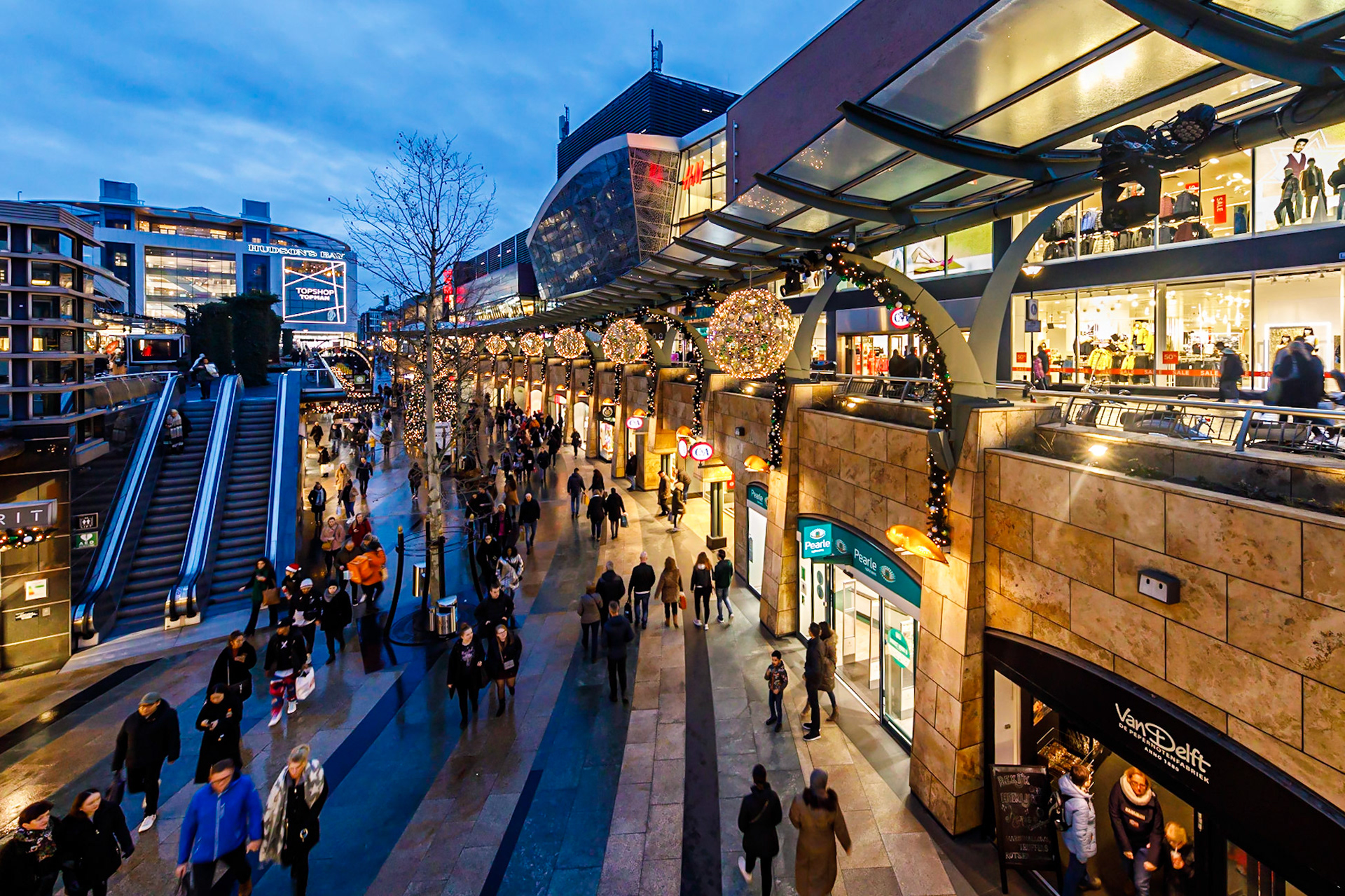 The Christmas Button in de Koopgoot Rotterdam.
