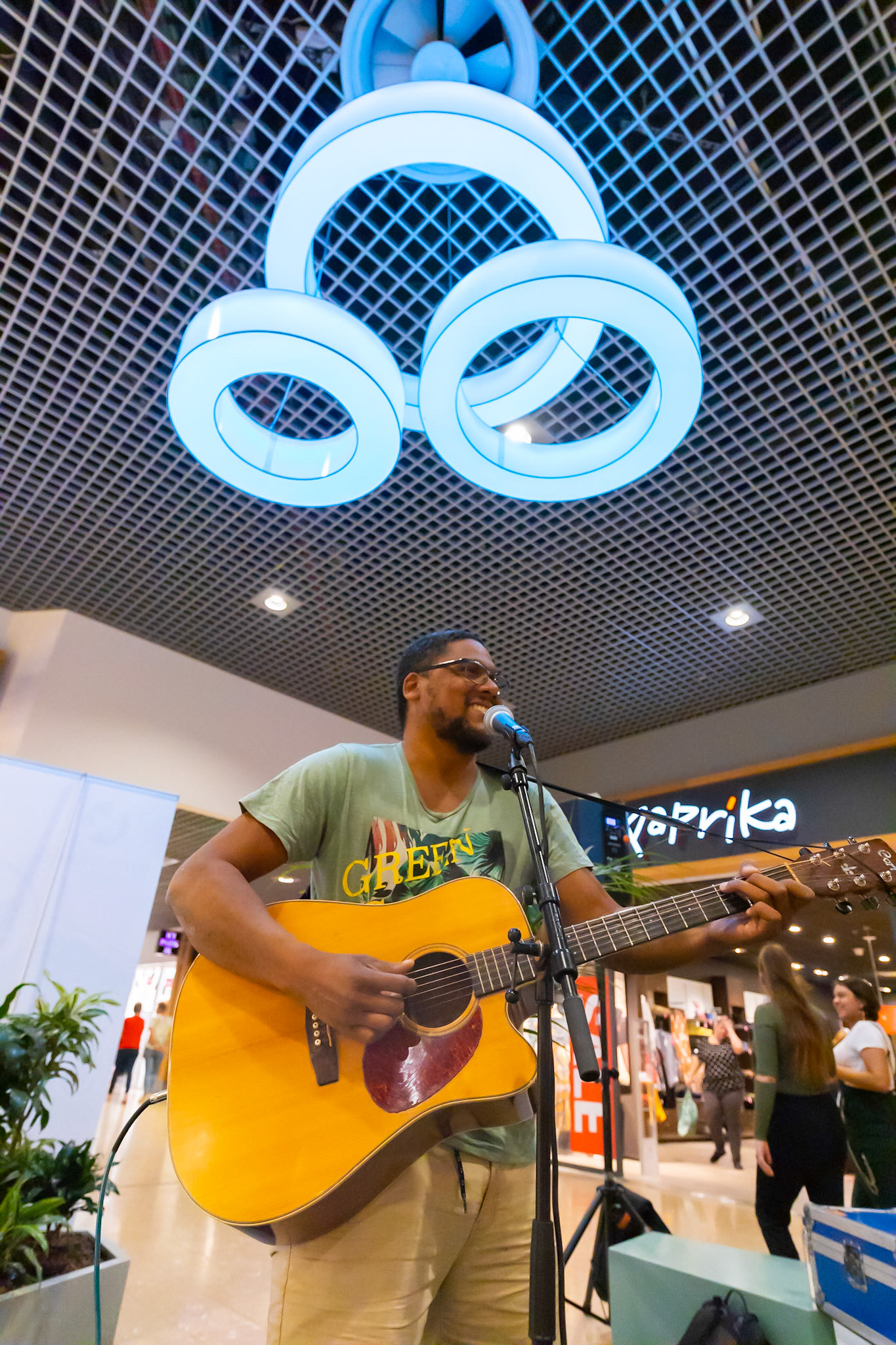 Tropical Shopping Night in WC Kronenburg te Arnhem.