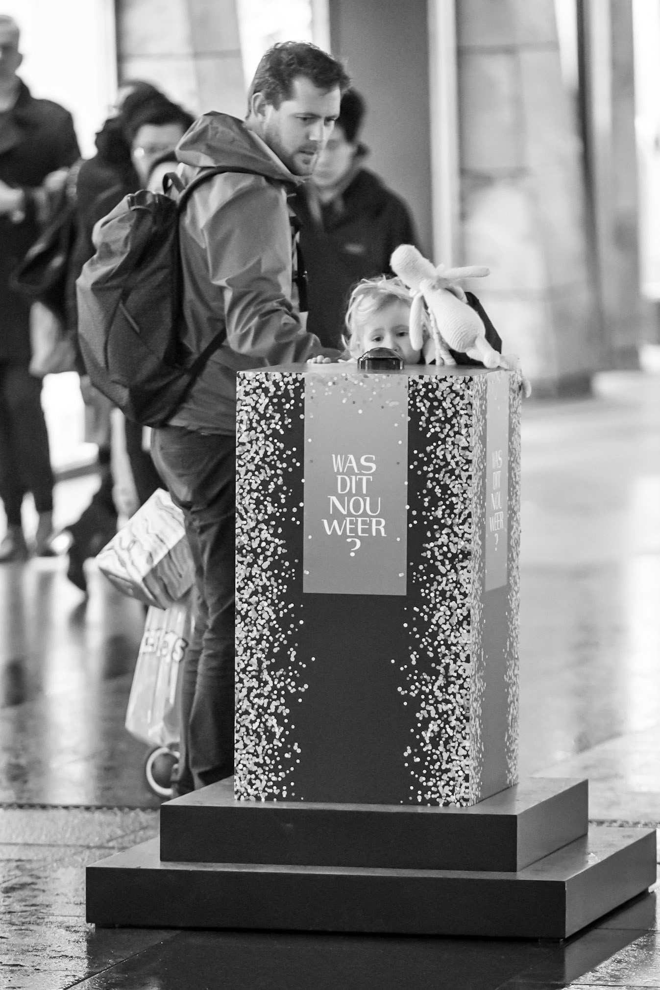 The Christmas Button in de Koopgoot Rotterdam.