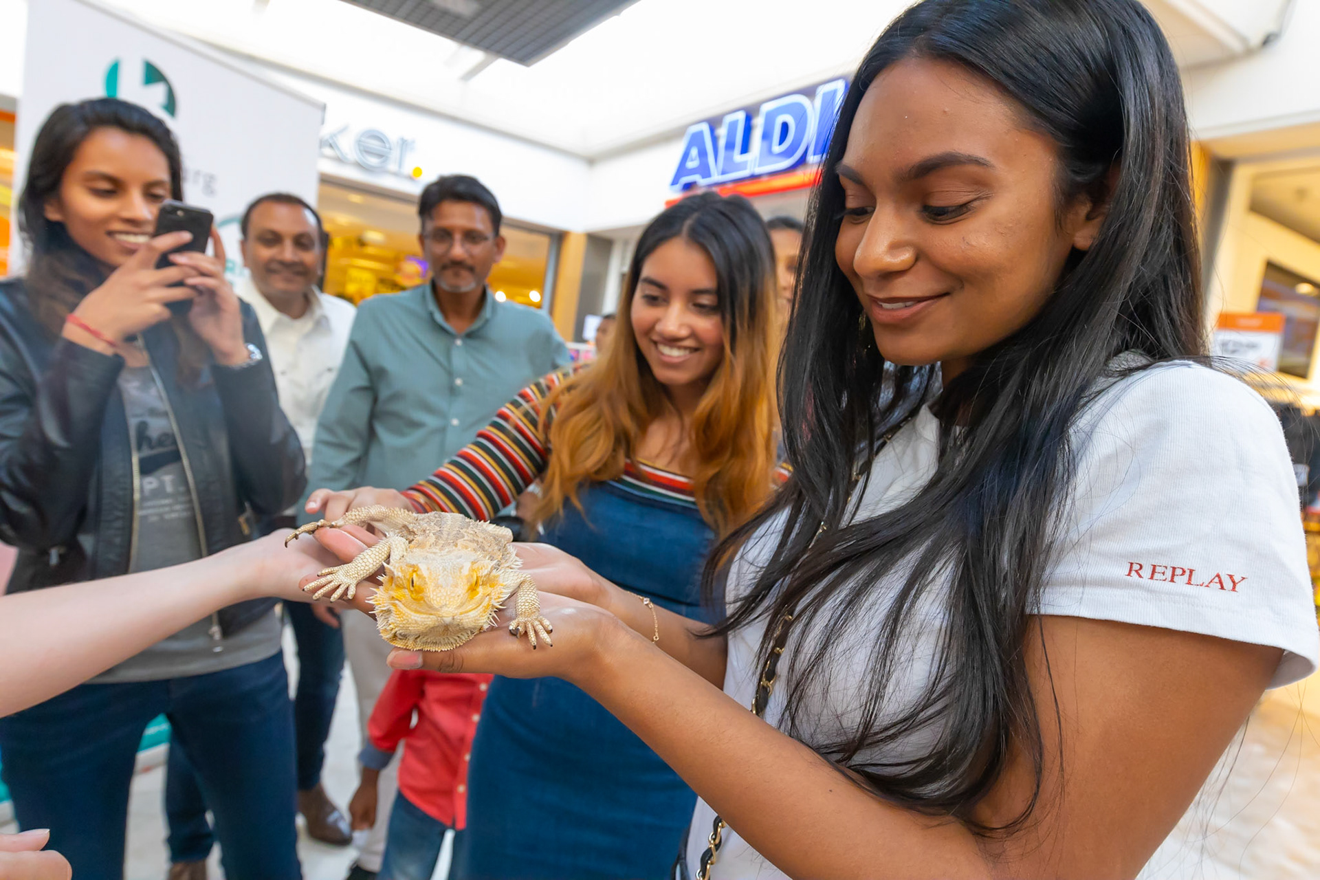 Tropical Shopping Night in WC Kronenburg te Arnhem.