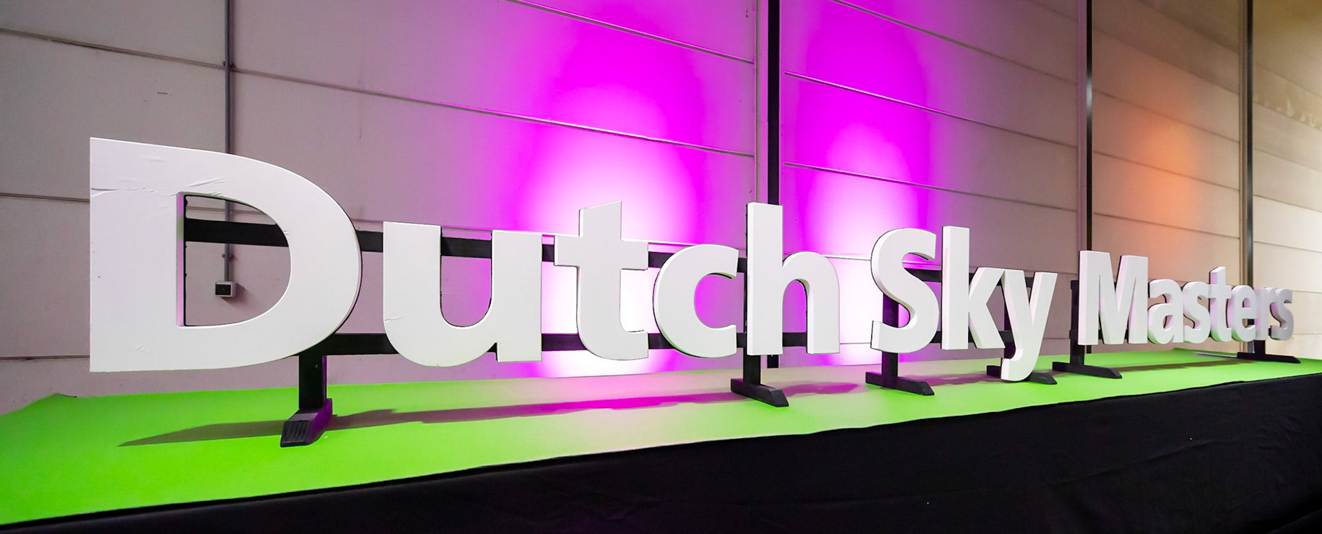 Dutch Sky Masters op Amsterdam Airport Schiphol in OT gebouw en FMTC terrein.