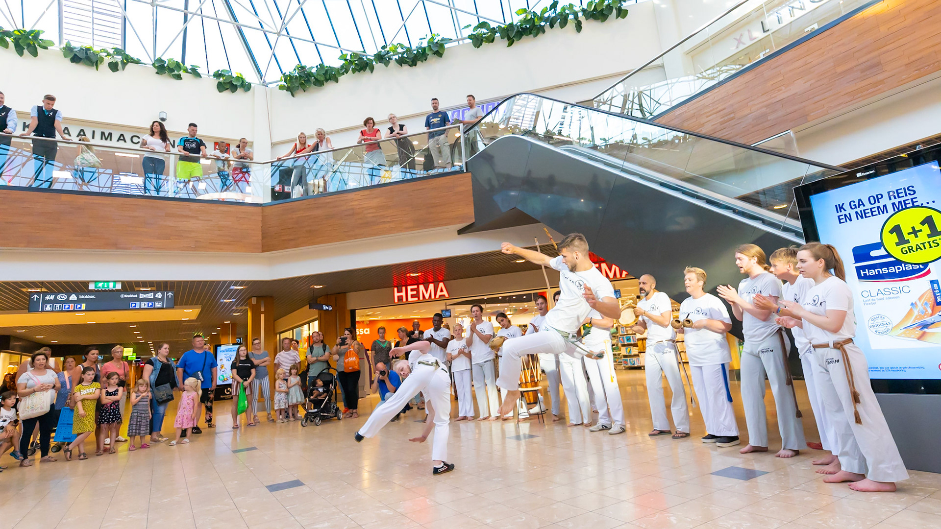 Tropical Shopping Night in WC Kronenburg te Arnhem.