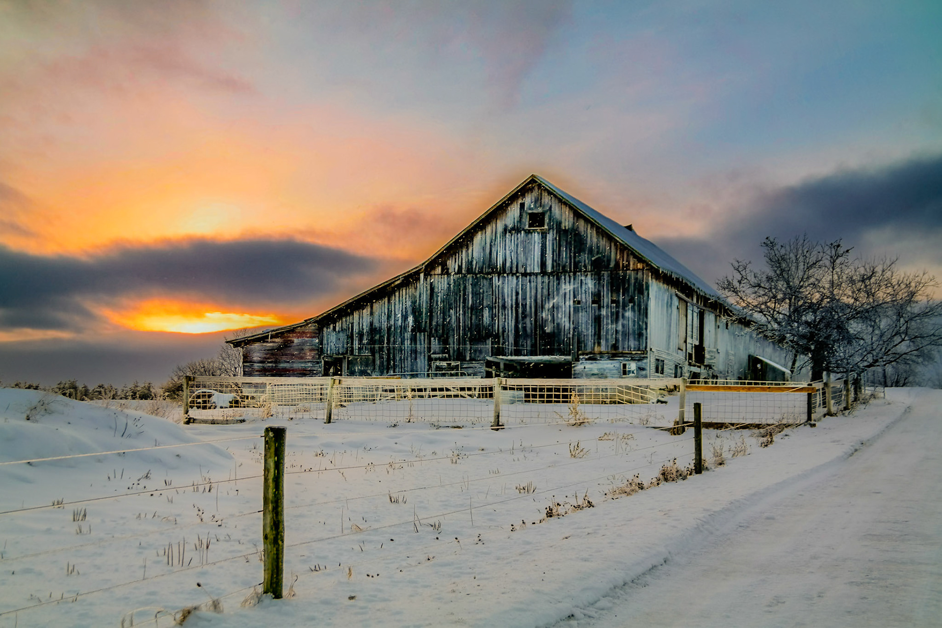 46 mm f/4.5 at 1/160 sec 0 EV 100 ISO ©Steven Mermelstein. All rights reserved. #20131224155637