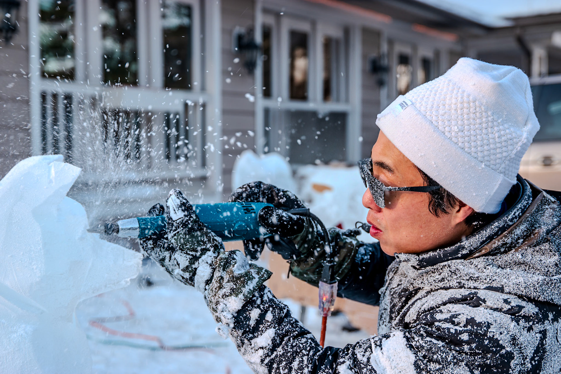 53 mm f/2.8 at 1/200 sec 0 EV 100 ISO ©Steven Mermelstein. All rights reserved. #20150123154601