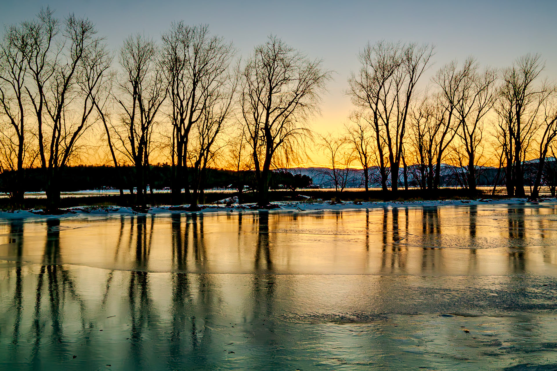 33 mm f/16 at 1/40 sec -0.6 EV 800 ISO ©Steven Mermelstein. All rights reserved. #20140110044132