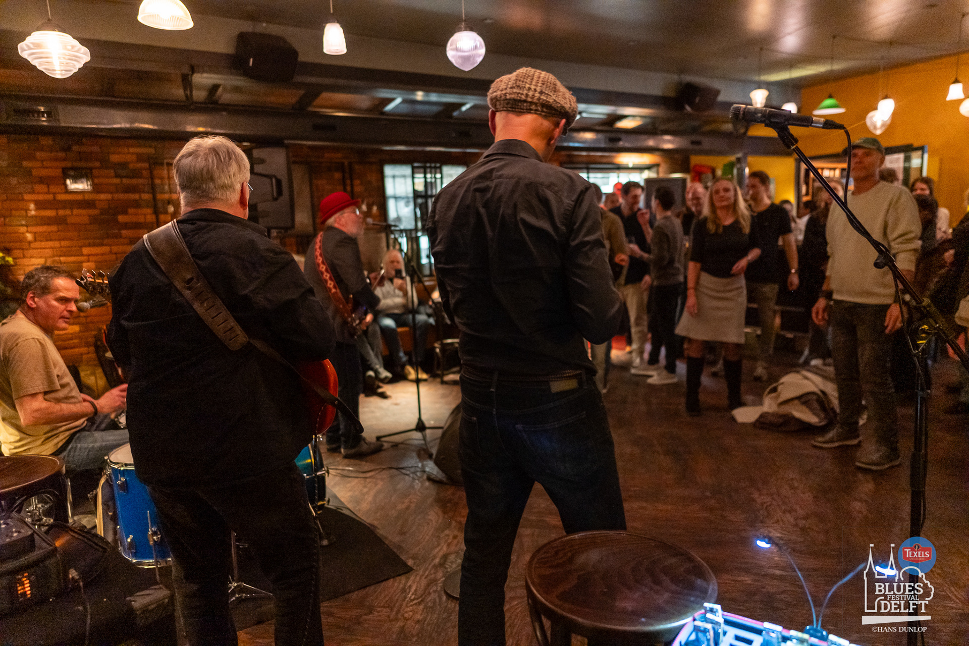 Little Boogie Boy in café Moeke