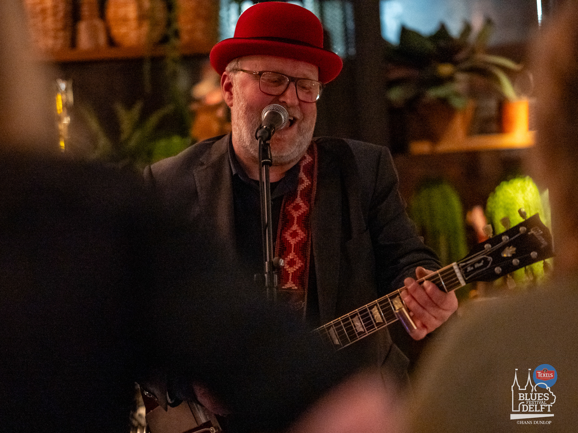 Little Boogie Boy in café Moeke