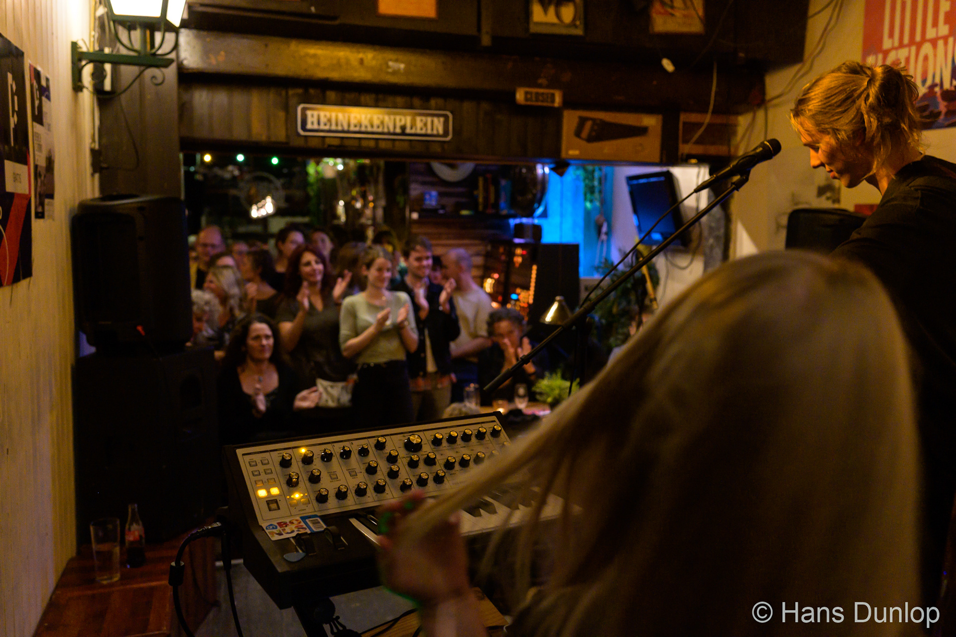 Out Of Skin (De Joffer)