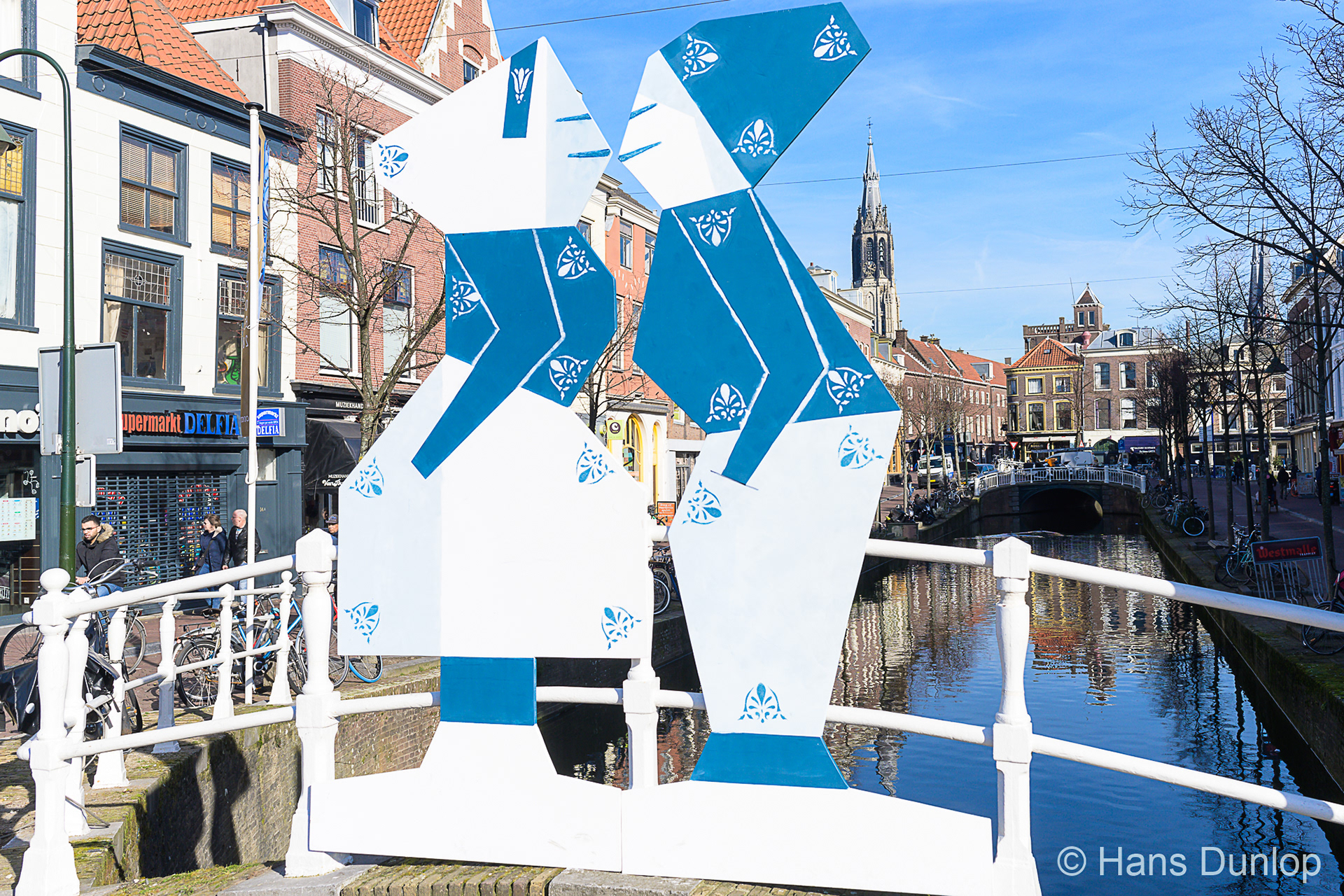 Kissing Couple by Tijn Noordenbos