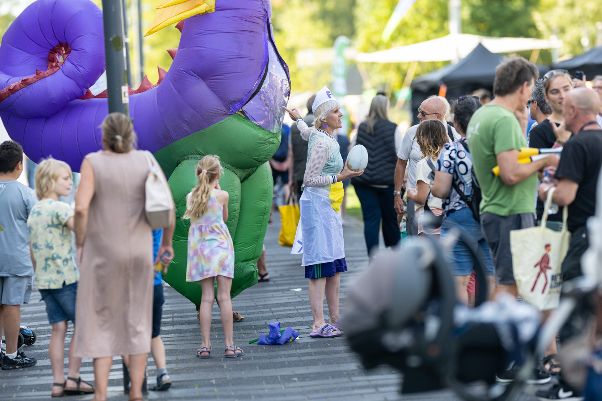 Circus Vladimir & Better Earth Guerilla