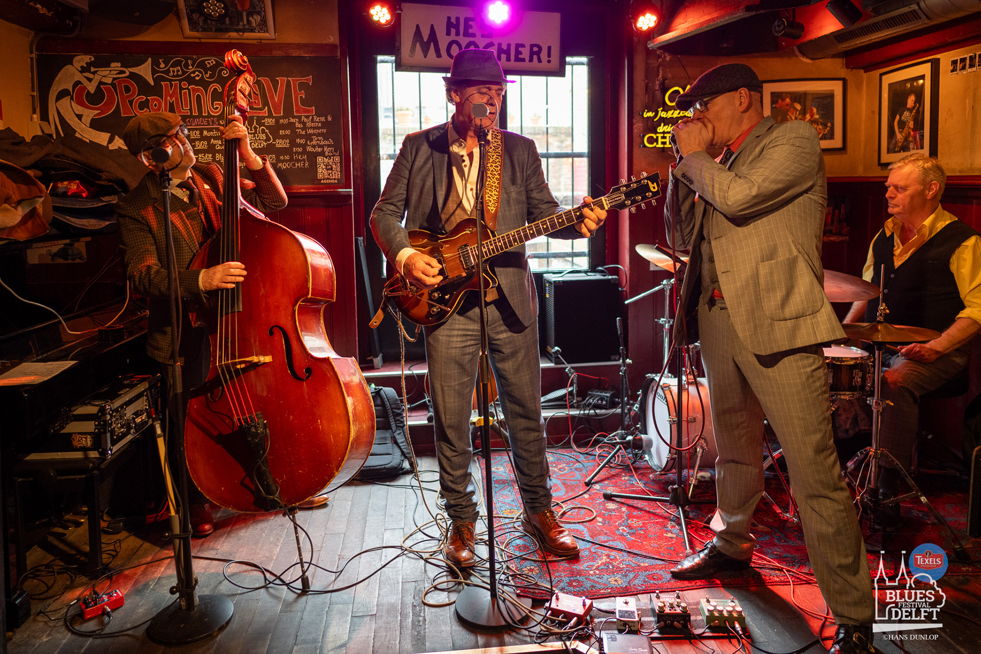 Hey Moochies in jazzcafé Bebop