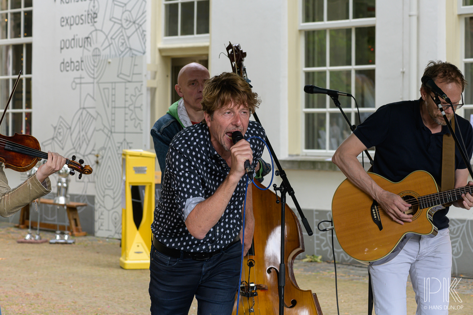 PAul FrAnk  and Friends