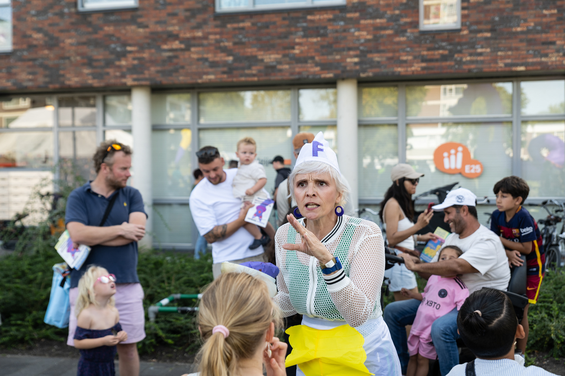 Circus Vladimir & Better Earth Guerilla