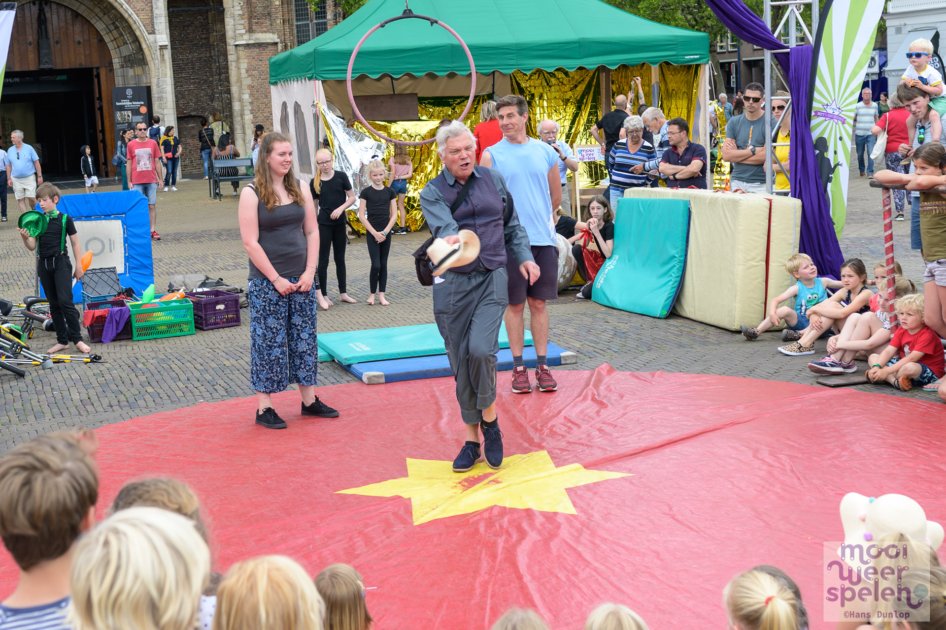 Piet van der Pas presenteert