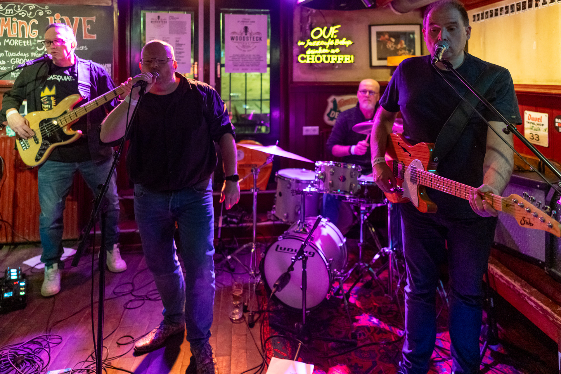 Sweaty Pants in Jazzcafé Bebop