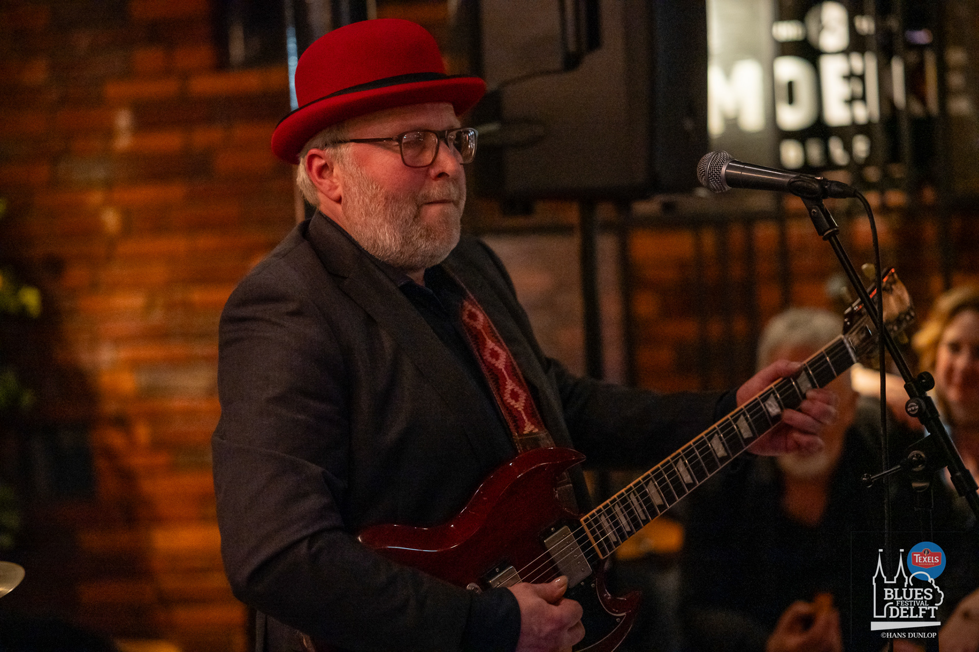 Little Boogie Boy in café Moeke