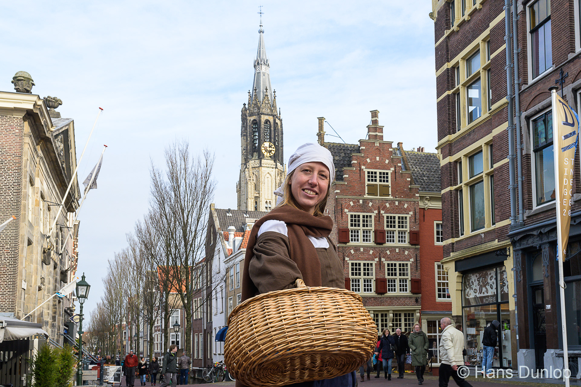 The maid (Anita Boone)