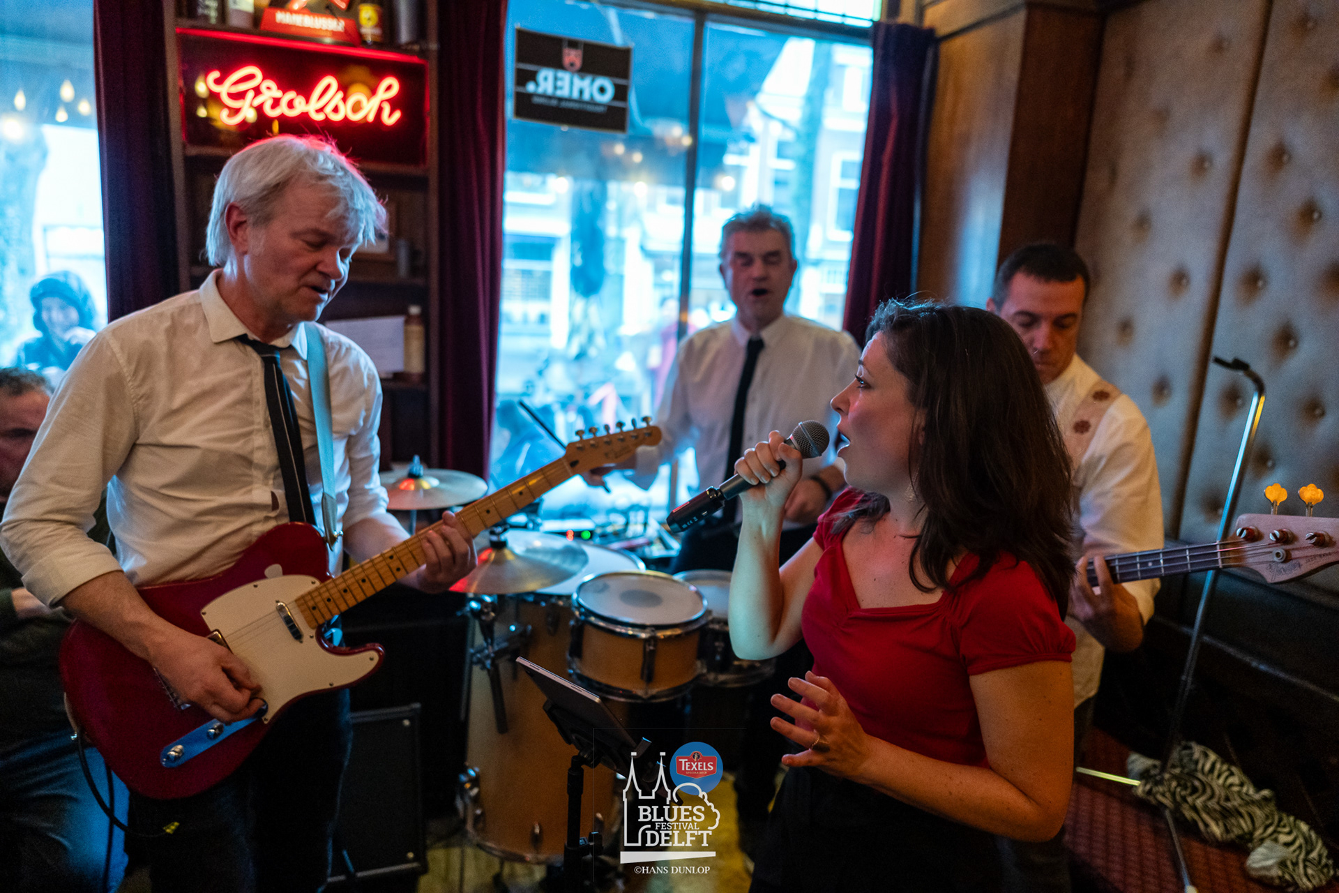 Jukebox Express in Café Vanouds dee twee kruikjes