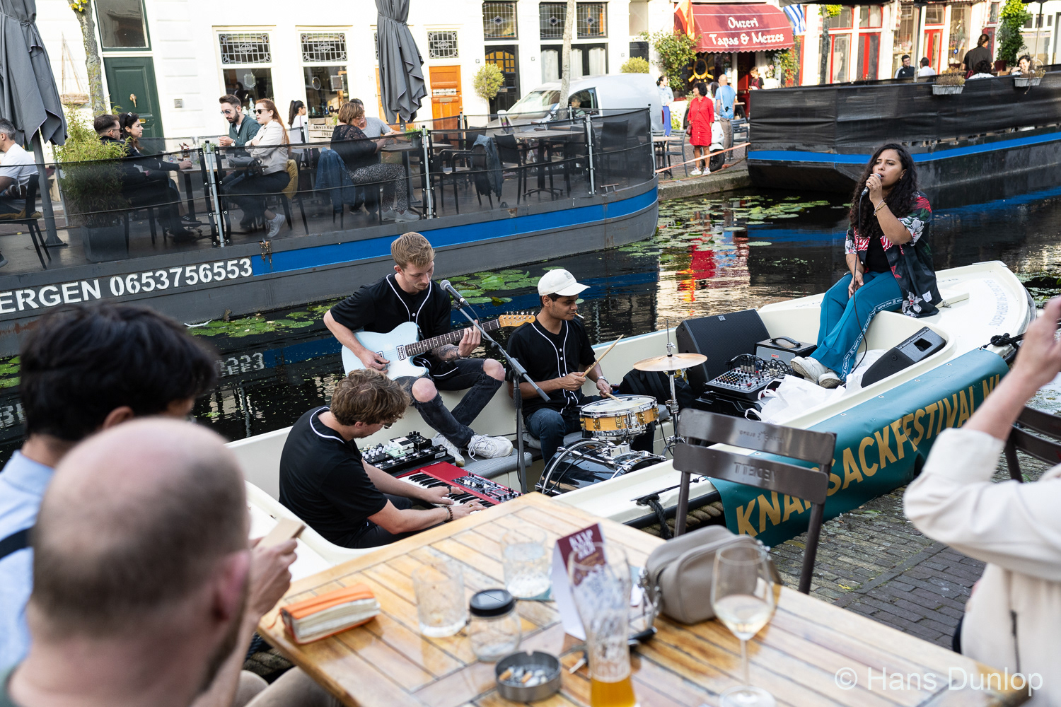 Jessy Yasmeen & band