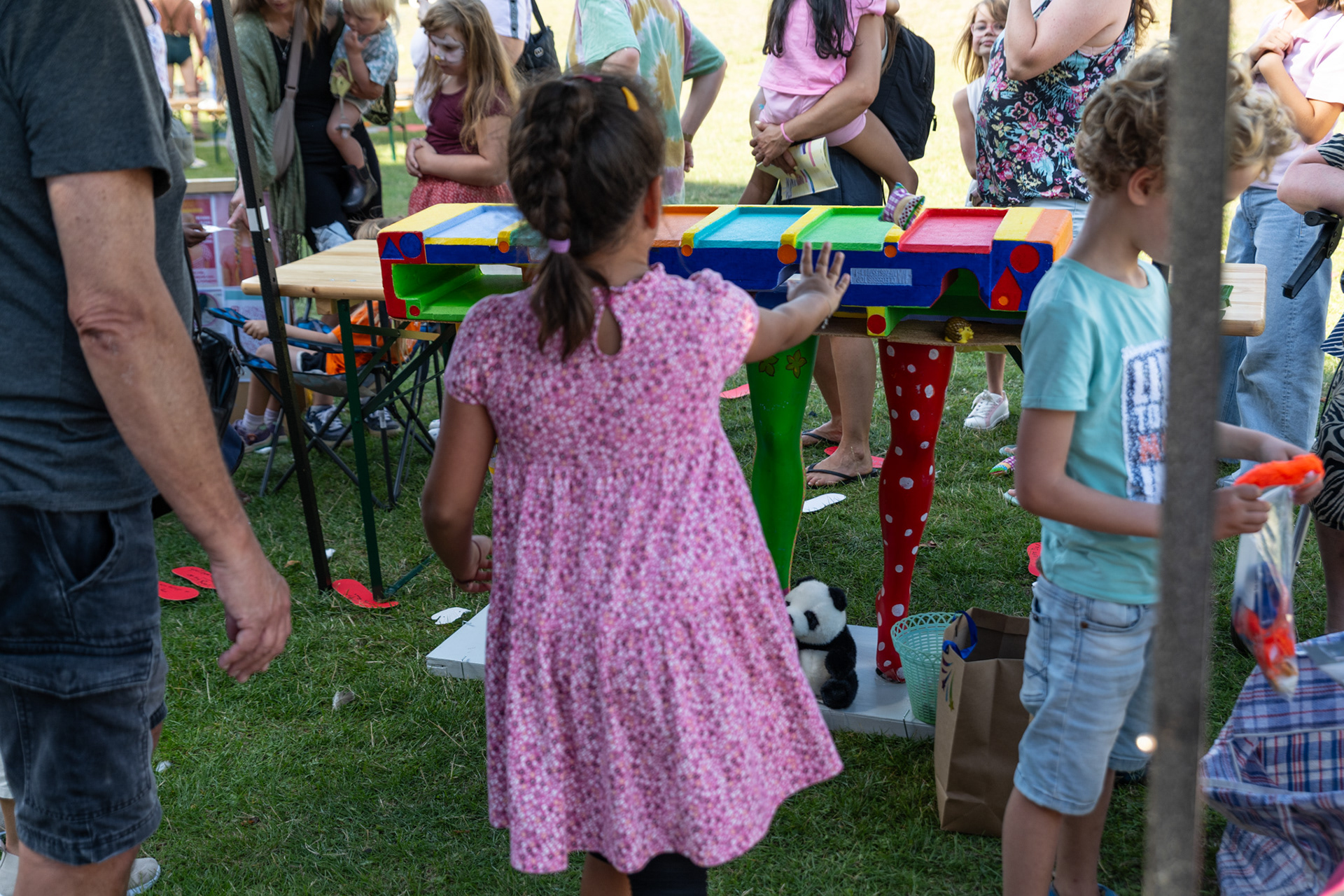 Roos Art: Gooi op Kleur