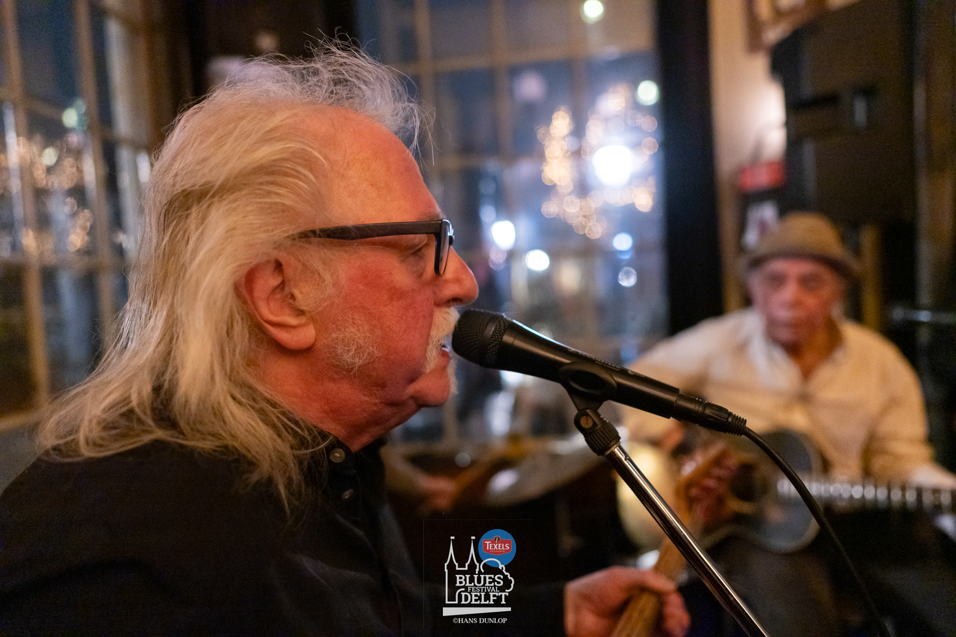 De Wijnhaven: Men in Blues