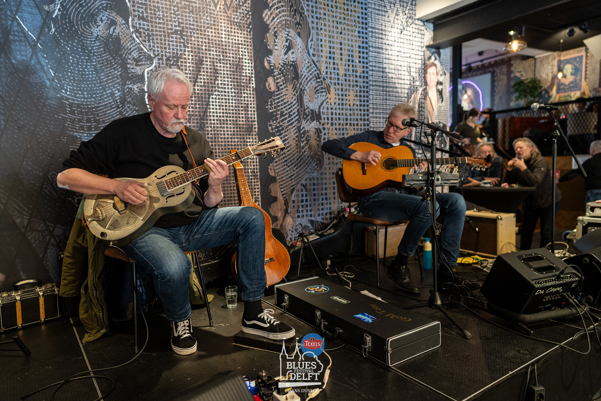 Konings Huys: Mudbirds