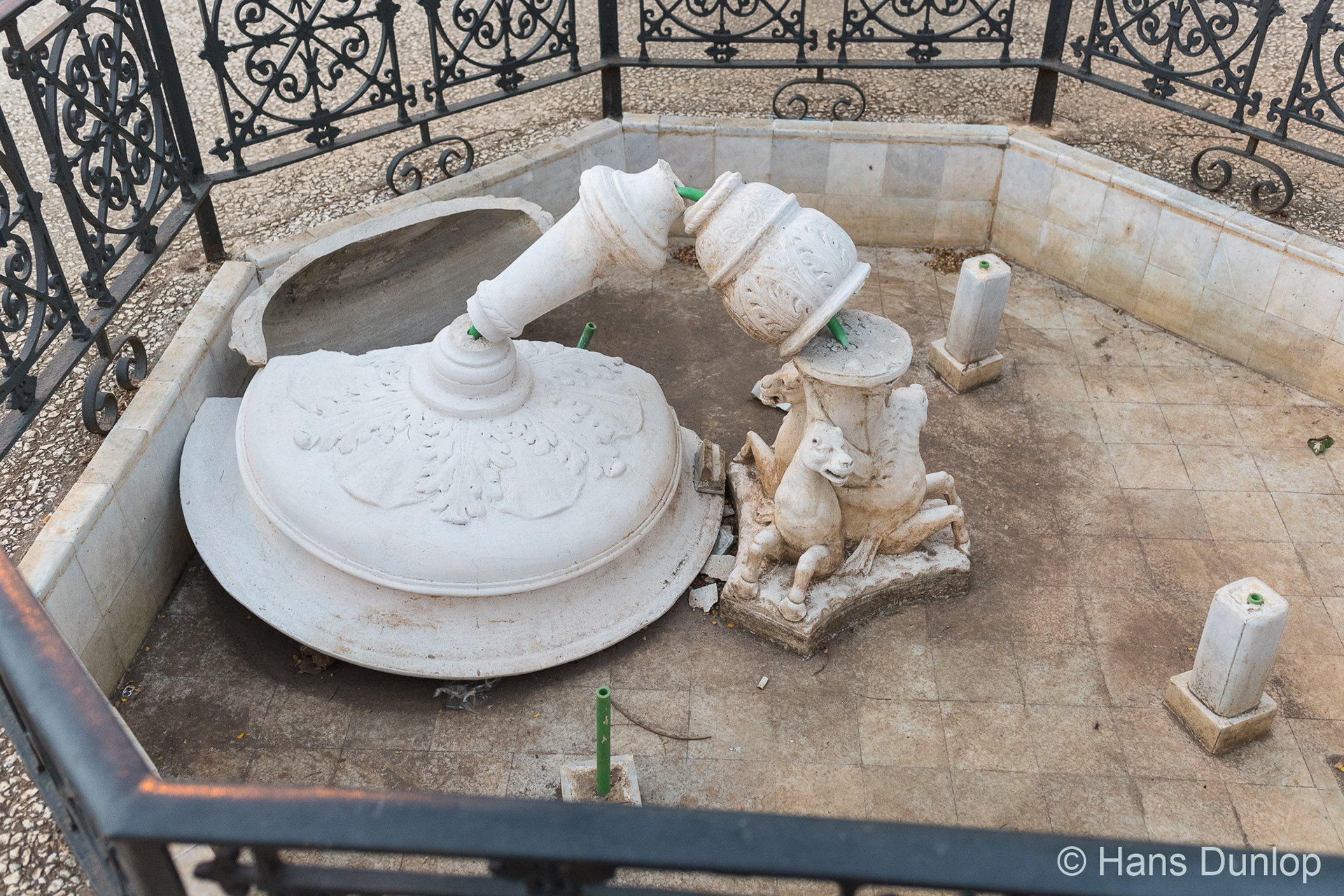 even in Cuba is vandalism