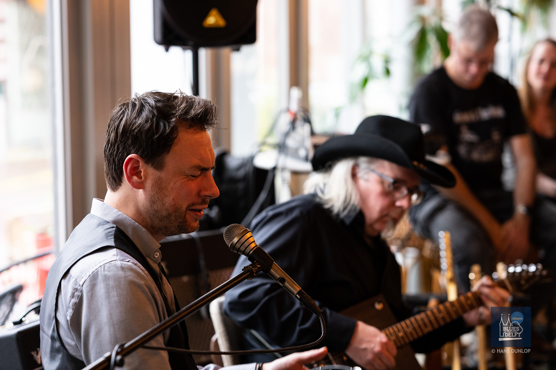 Gumbo & The Monk (Hanno)