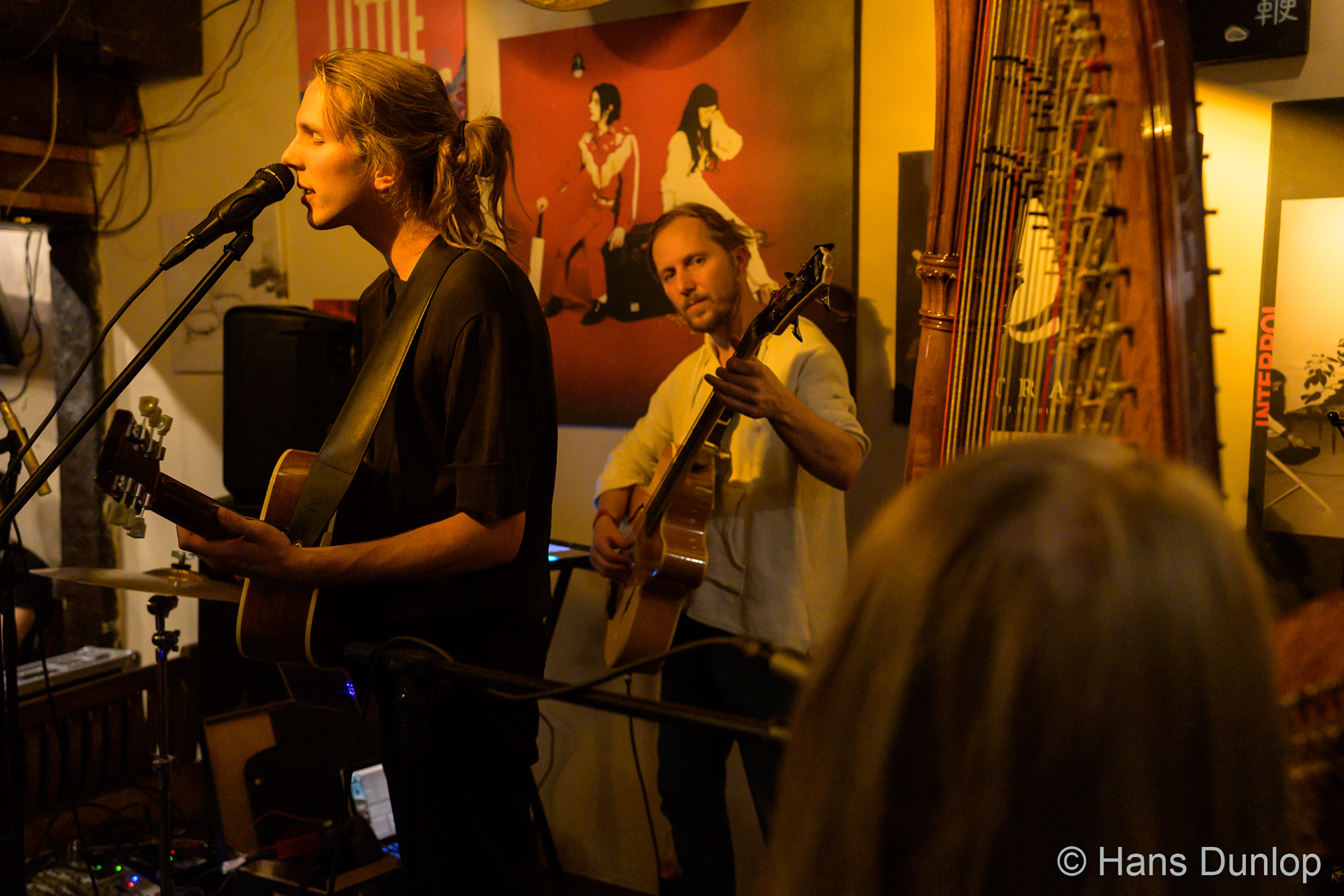 Out Of Skin (De Joffer)