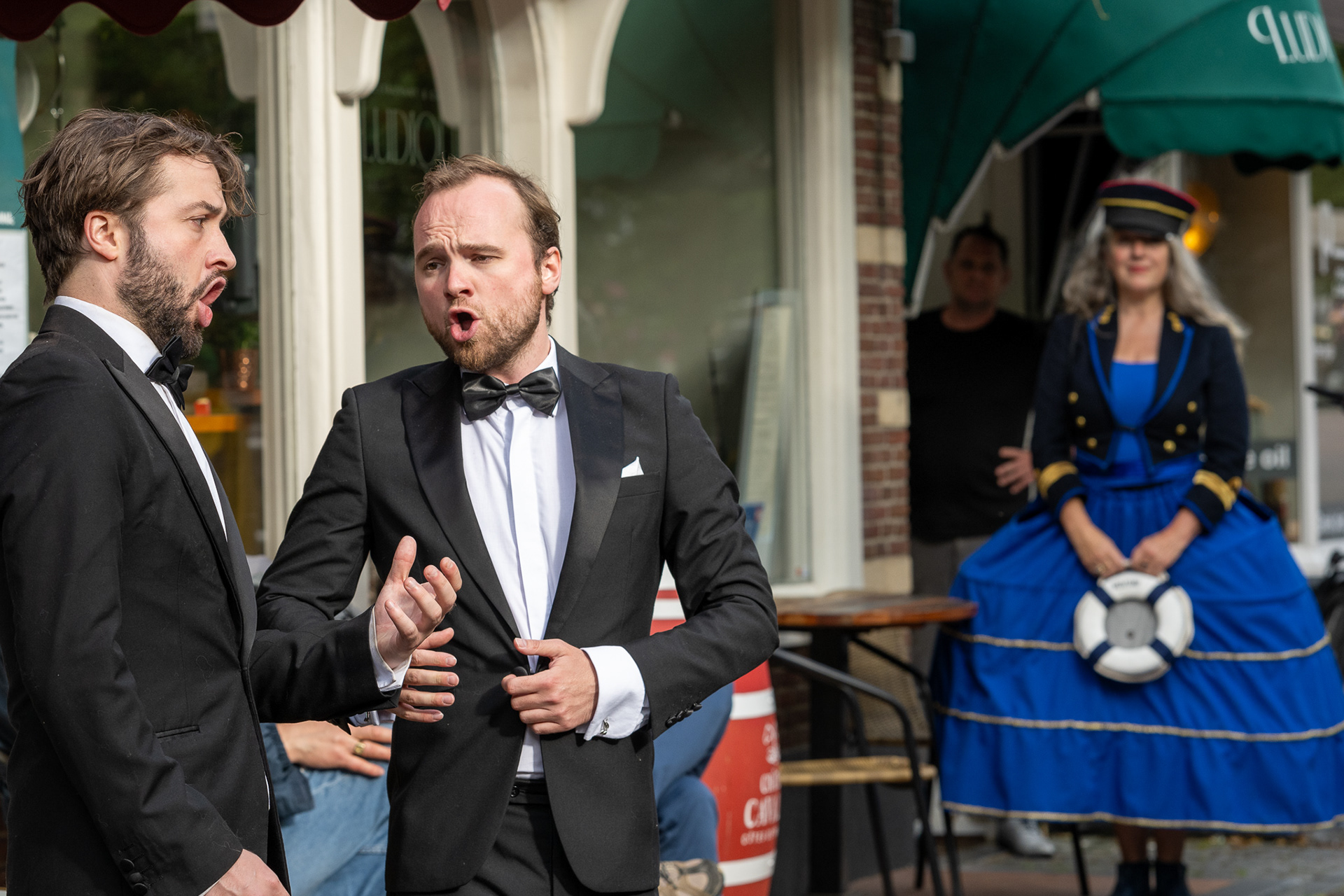 Kleine Mannen, Grote Stemmen