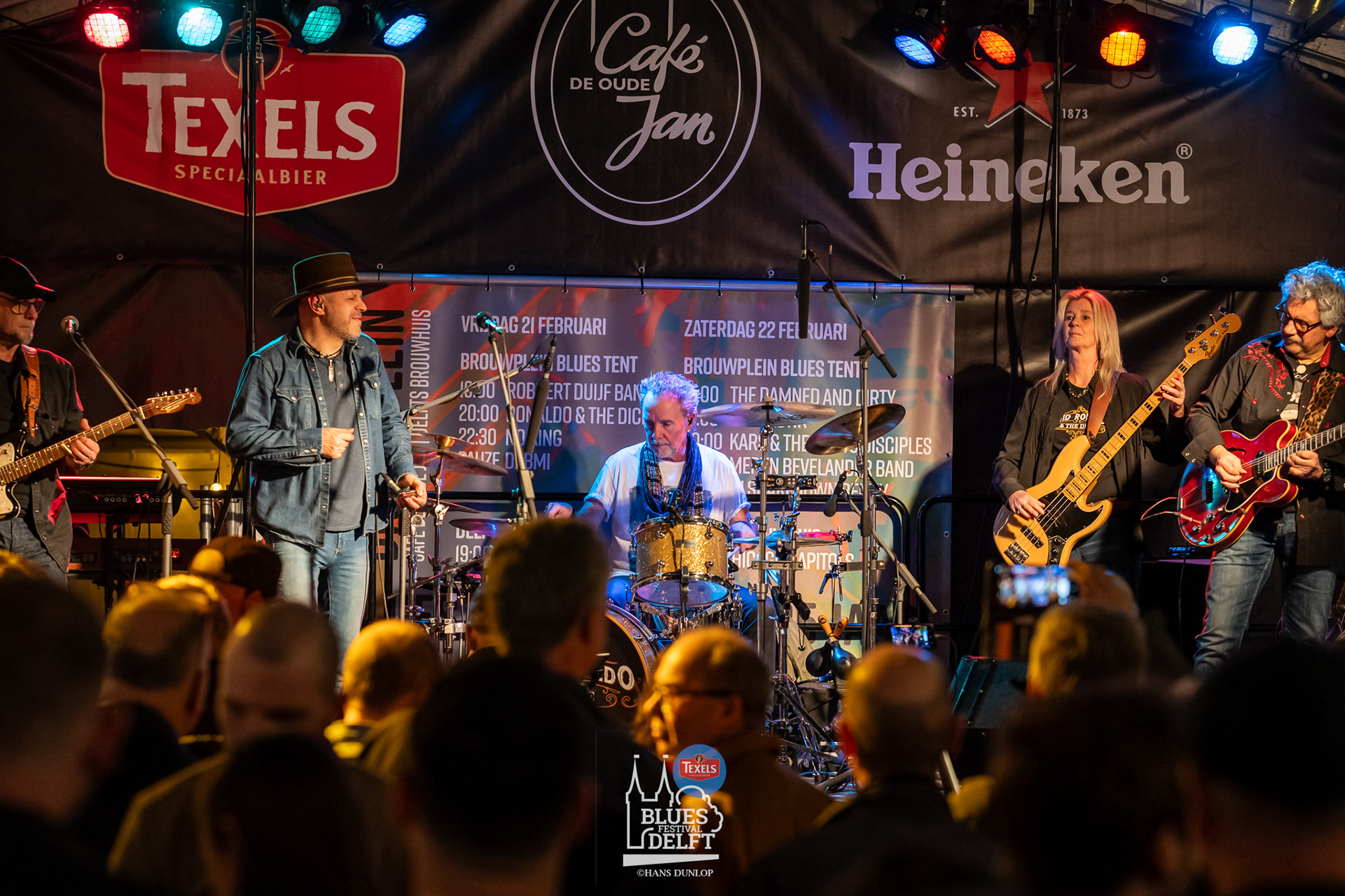 David Ronaldo in de tent bij De Oude Jan