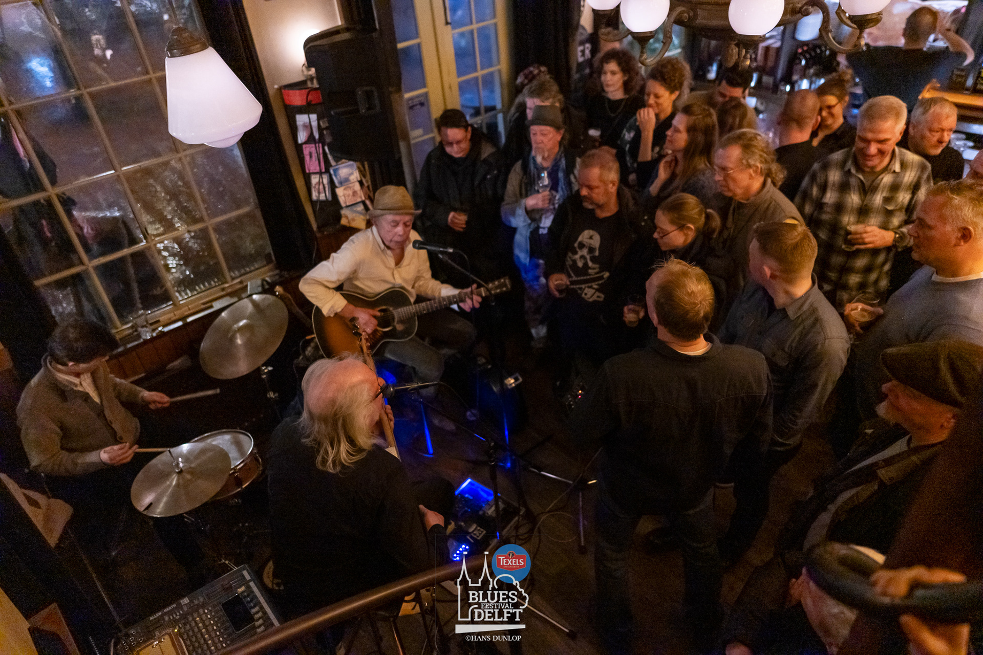 De Wijnhaven: Men in Blues