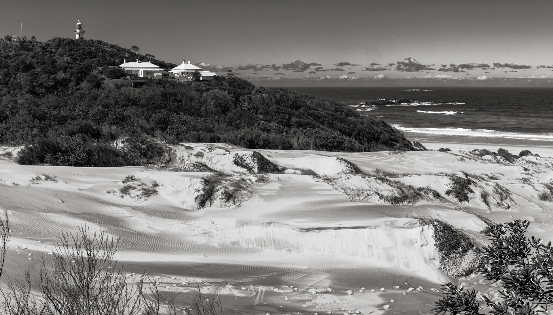 Sugar Loaf Point Lighthouse and Cottages - Seal Rocks