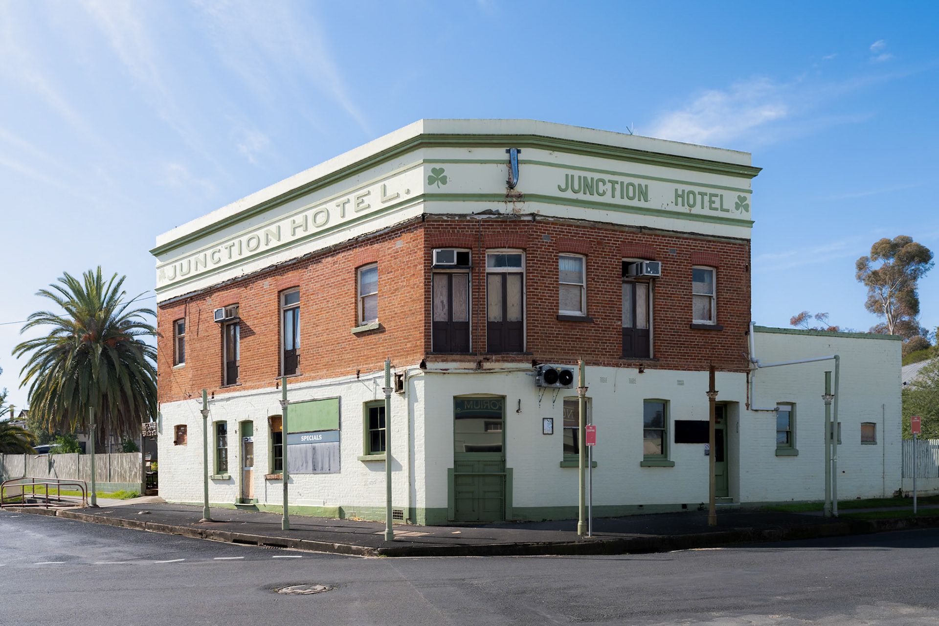 In Canowindra
