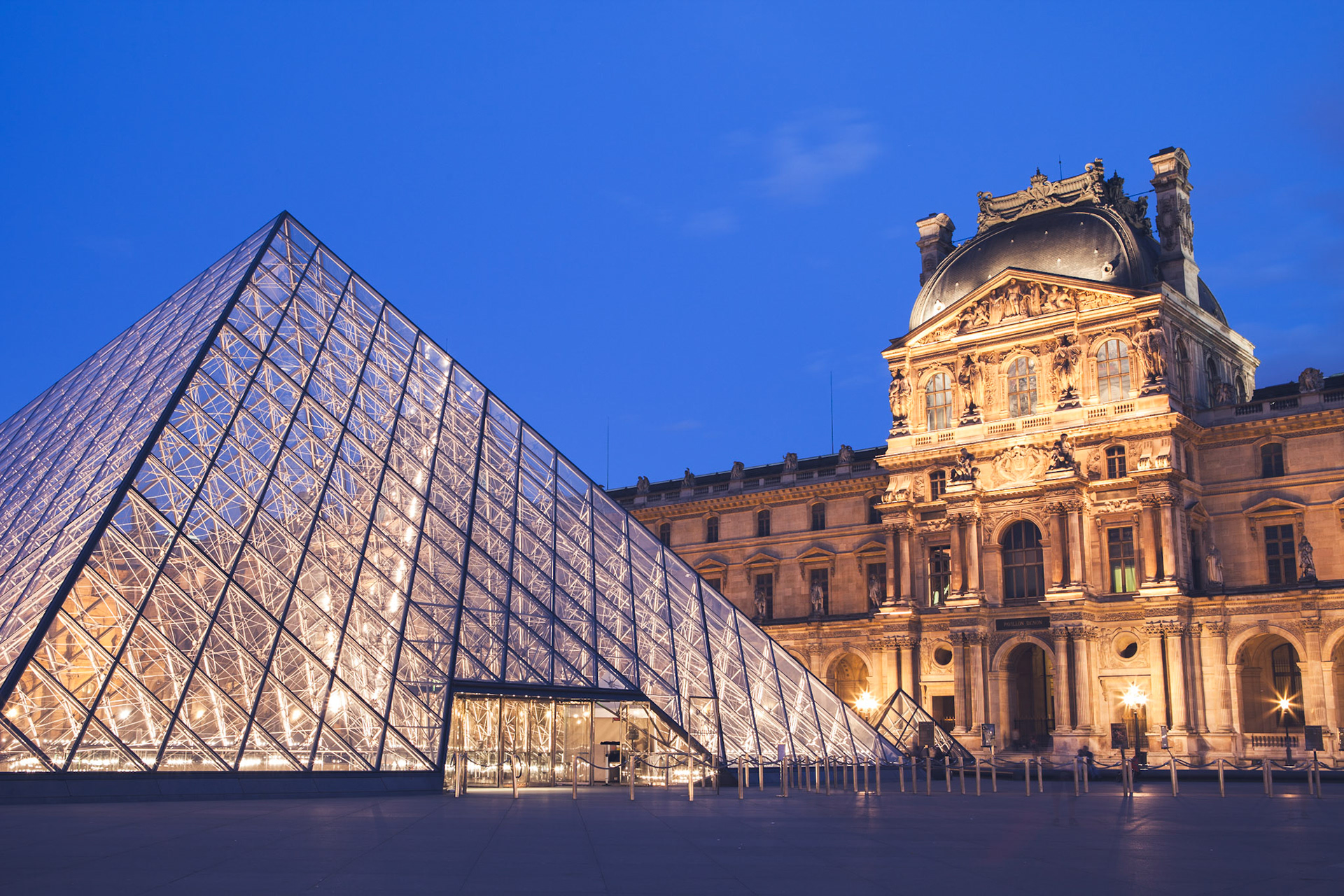 Le Louvre in Paris (France)