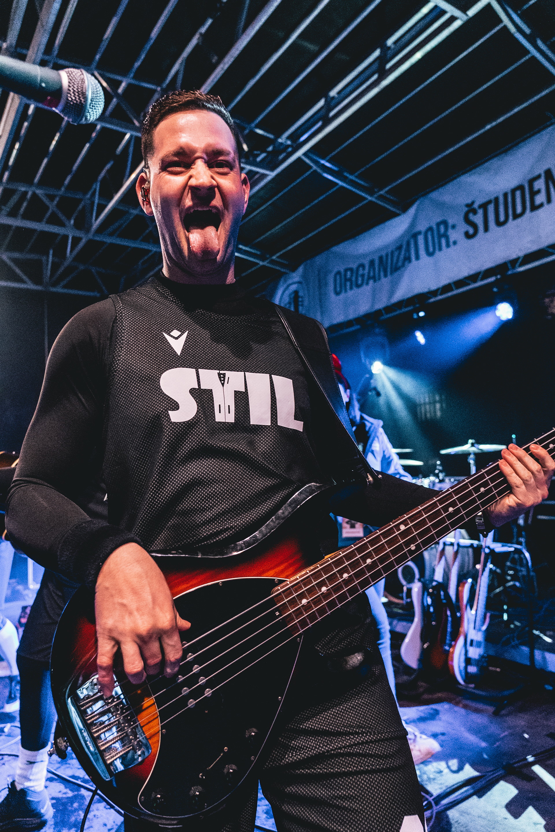 Pustovanje z Ansamblom Stil