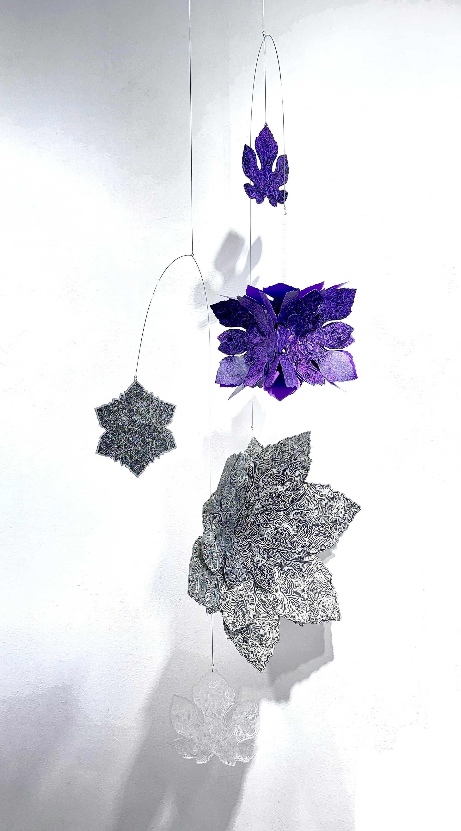 이파리의숨결 The Swaying Foliage NO.2 mixed media, kinetic mobile installation,2025