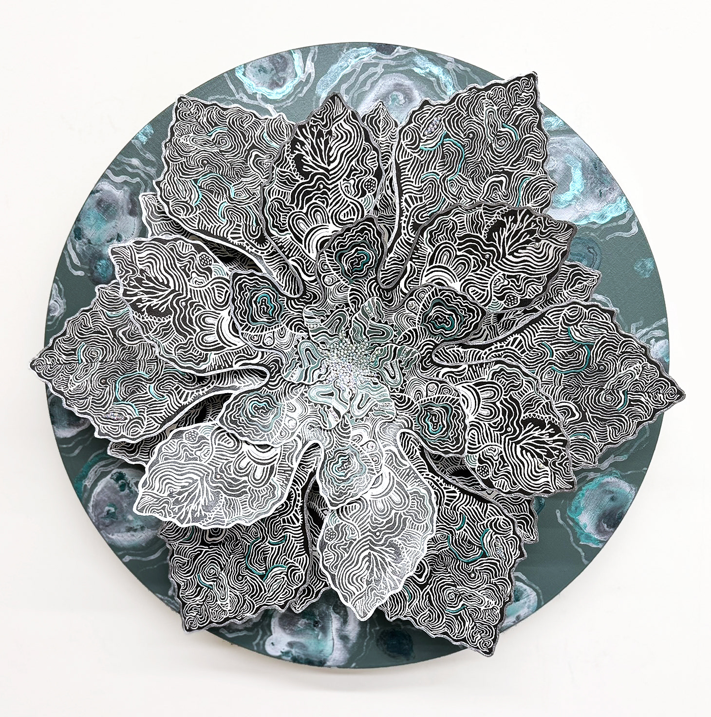 여섯잎의 순환 REBIRTH-HEXA FOLIAGE NO.4 Ø 50cm, mixed media on canvas, 2026