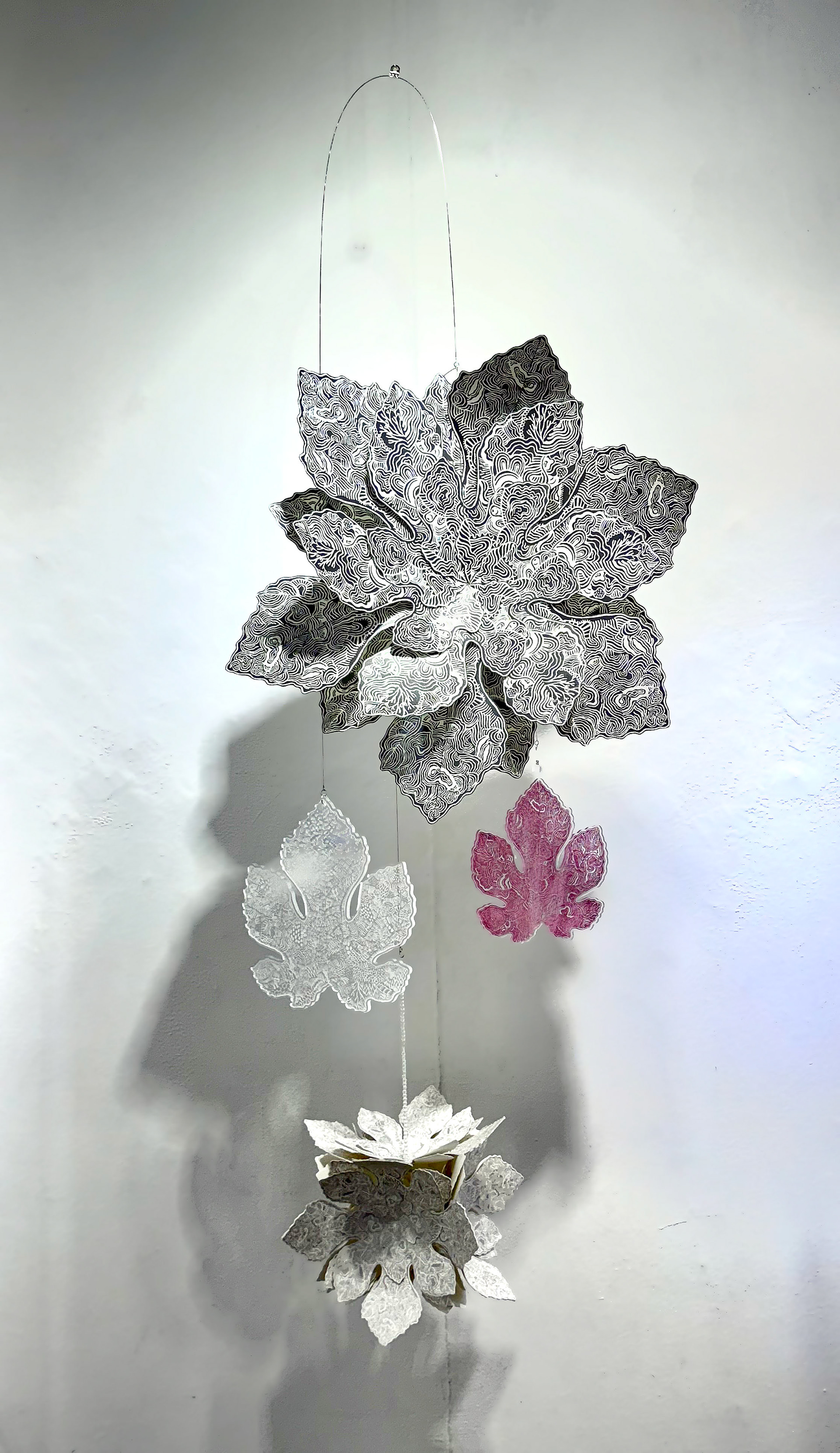 이파리의숨결 The Swaying Foliage NO.1 mixed media, kinetic mobile installation, 2025
