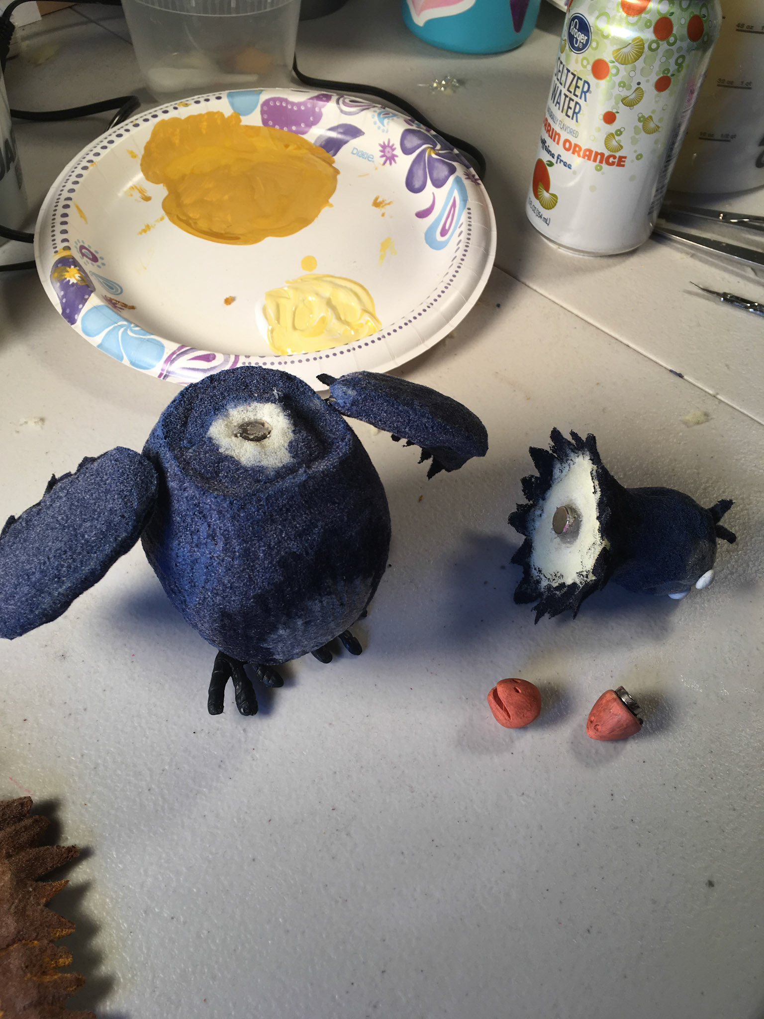 Finalizing connection for neck and beaks