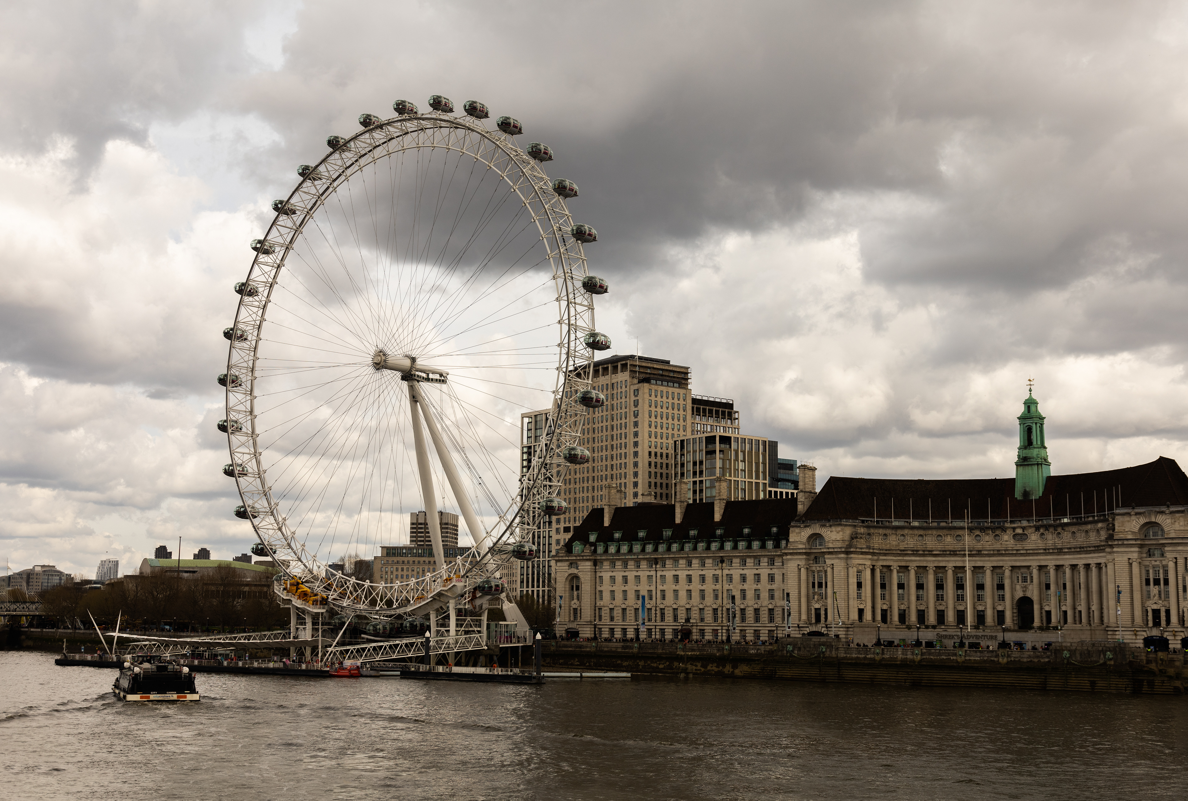 London Eye.