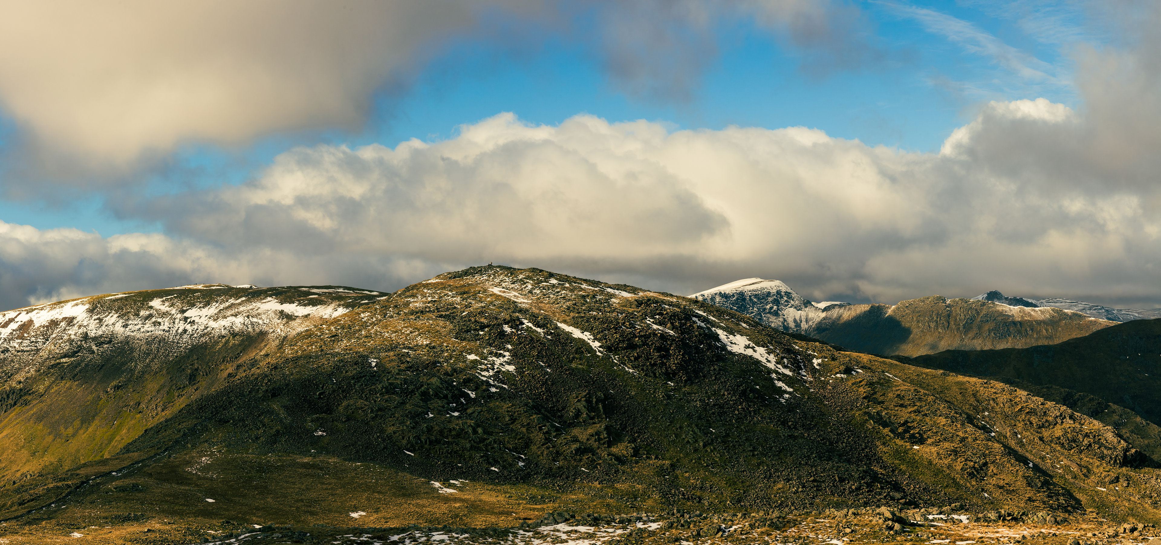 This is a panoramic photo of Fairfield Peak.